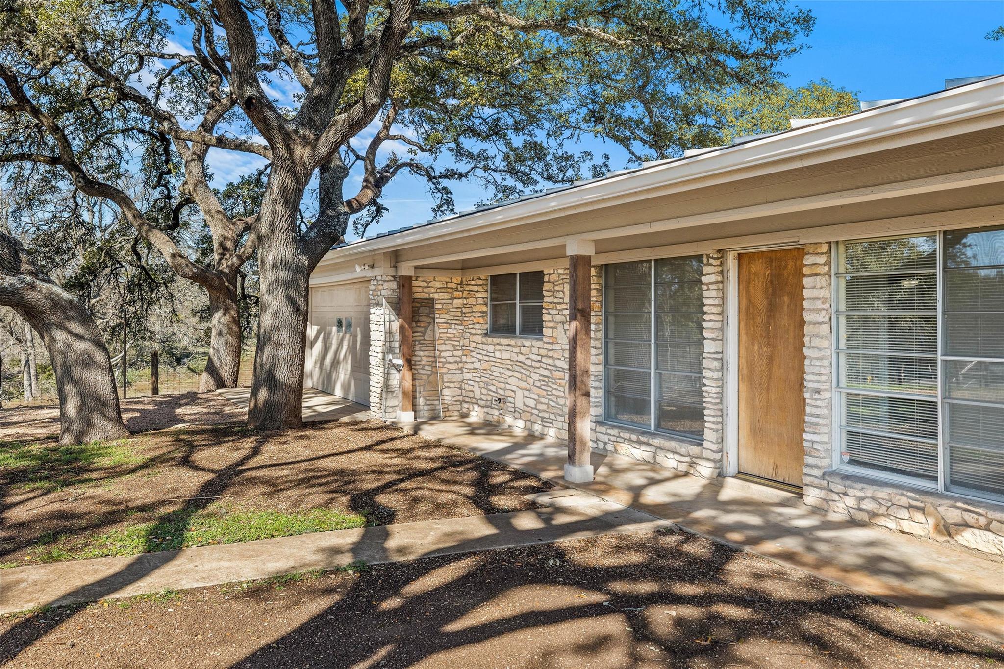 24503 Ranch Road 12 # D, Dripping Springs, TX 78620