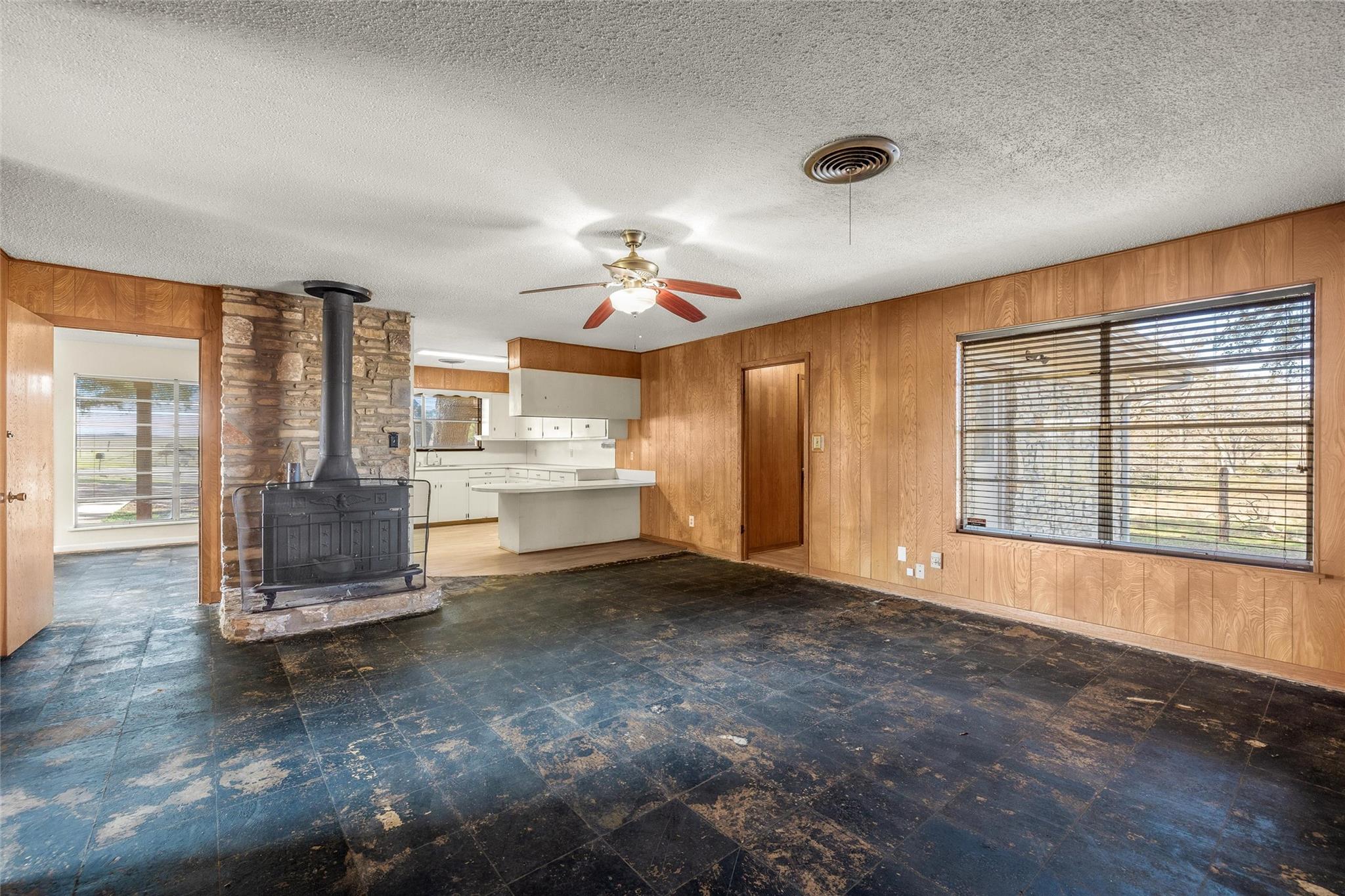 24503 Ranch Road 12 # D, Dripping Springs, TX 78620