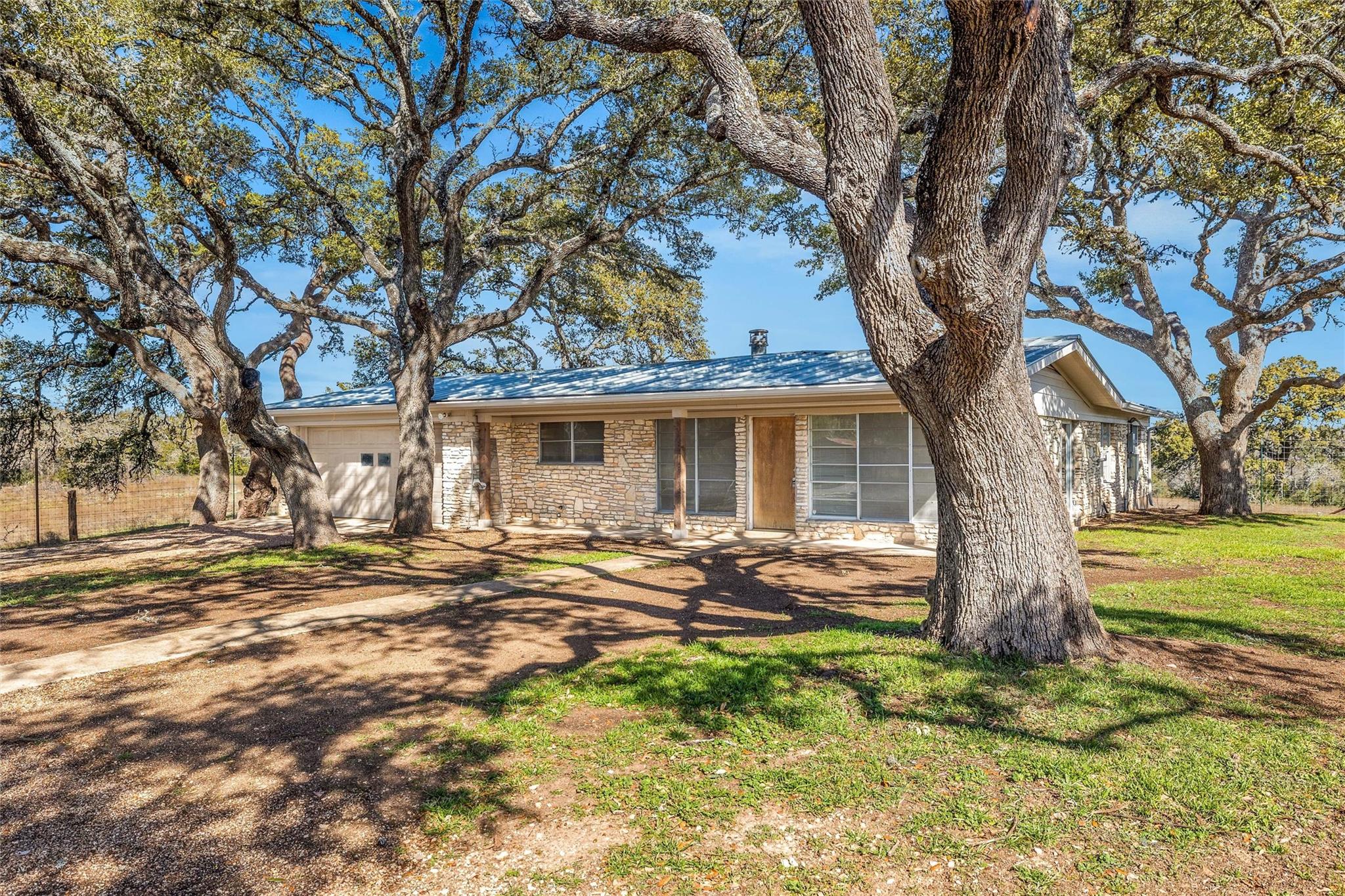 24503 Ranch Road 12 # D, Dripping Springs, TX 78620
