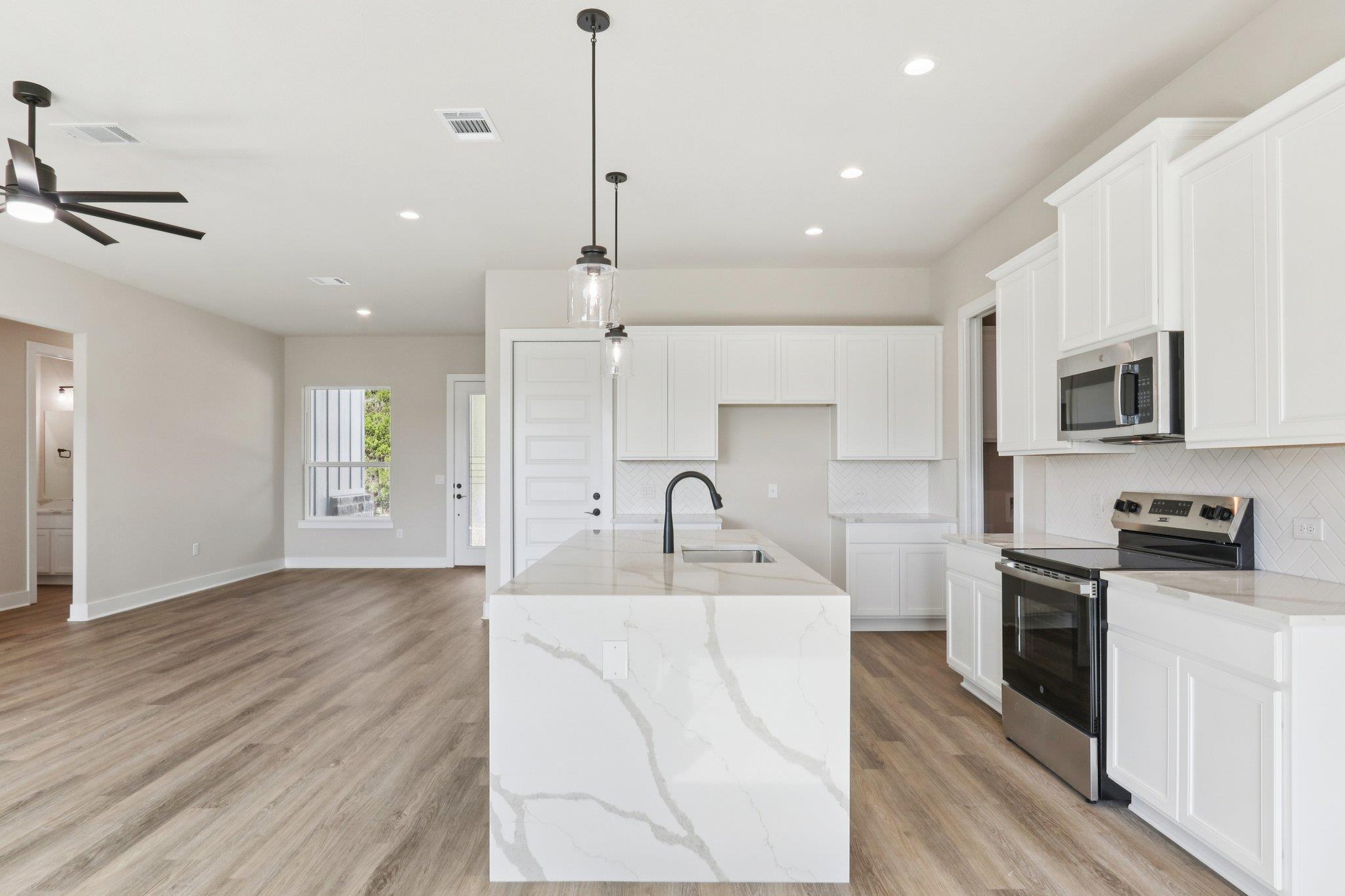 3808 Capitol Ave, Lago Vista, TX 78645