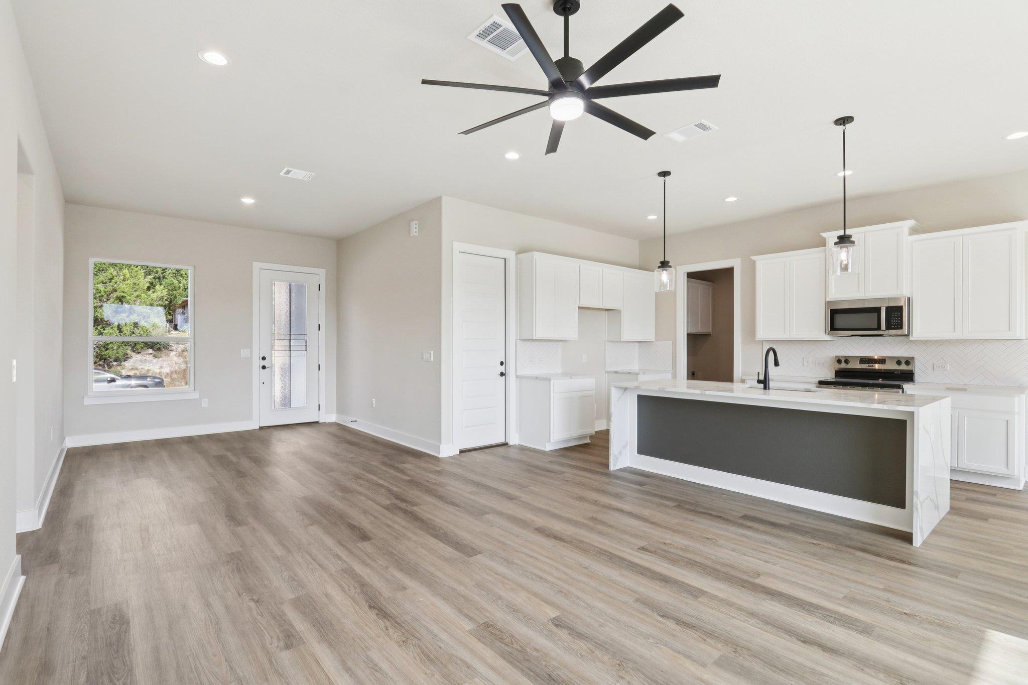 3808 Capitol Ave, Lago Vista, TX 78645