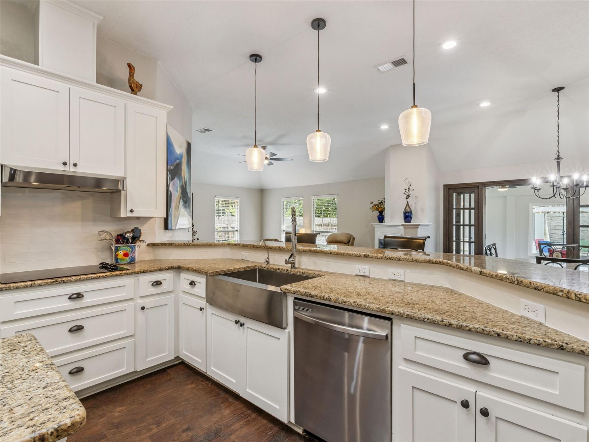 1832 Sunnybrook Dr, New Braunfels, TX 78130