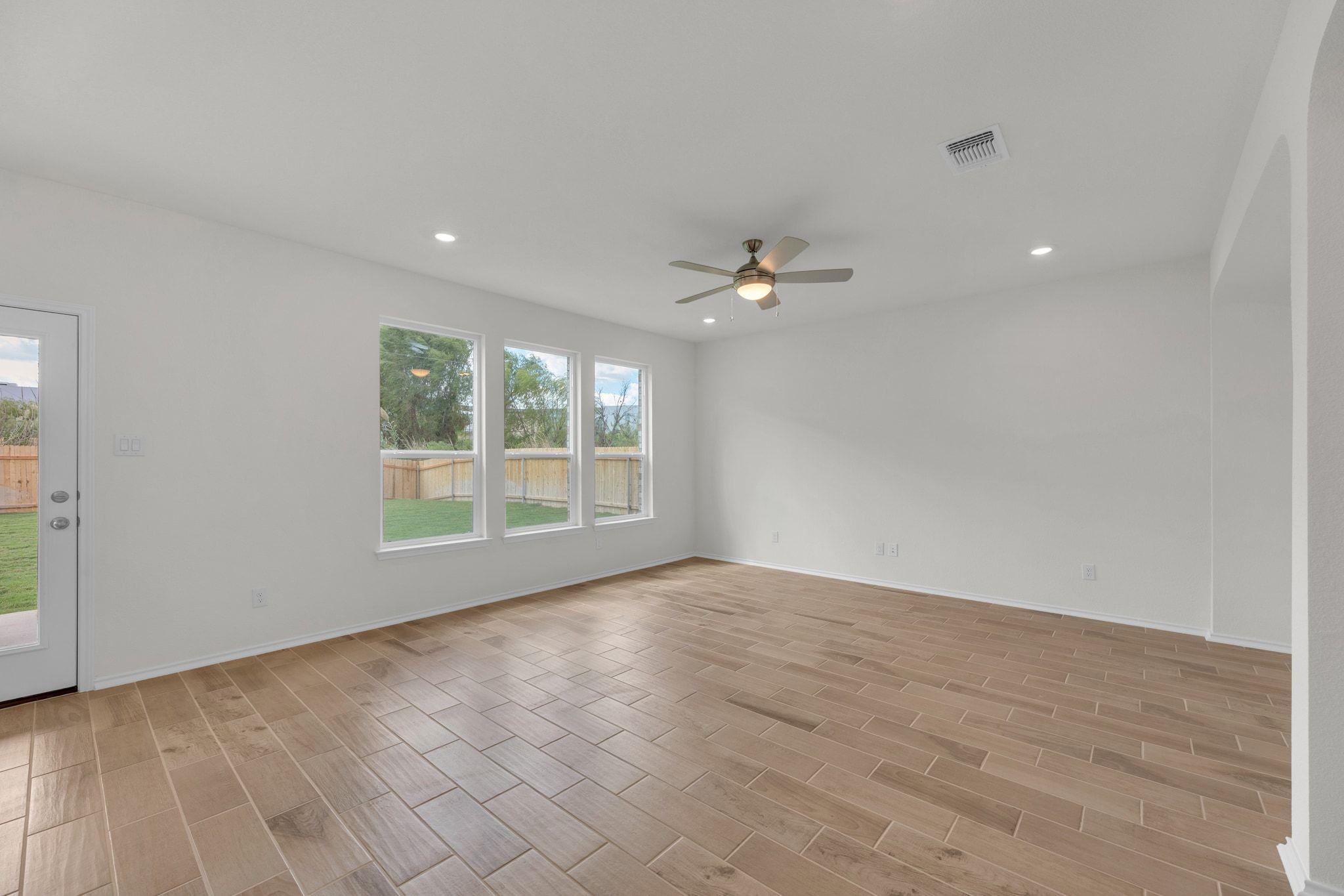 18005 Bridled Stallion Dr, Manor, TX 78653