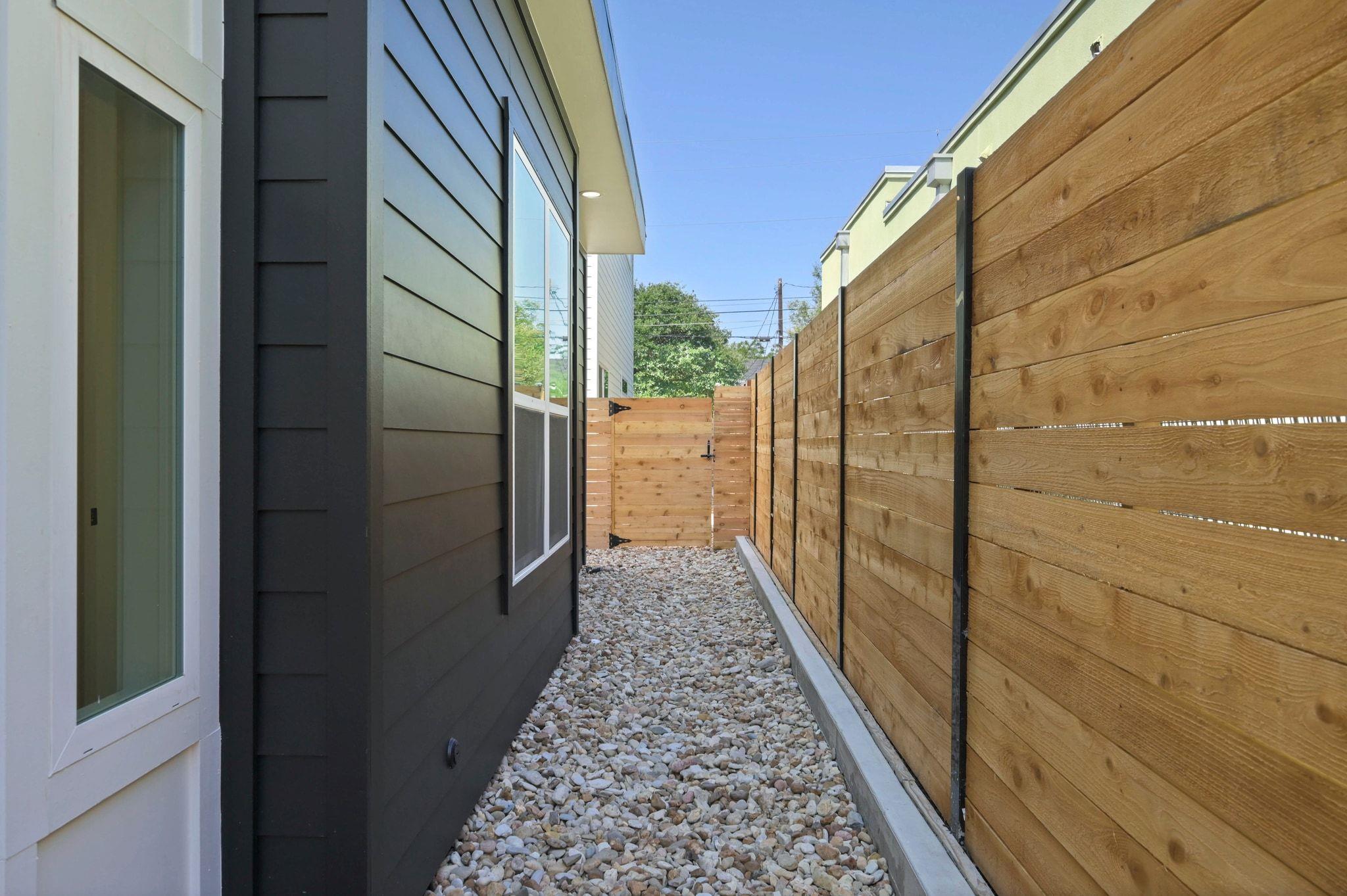 1407 Cedar Ave # 2, Austin, TX 78702