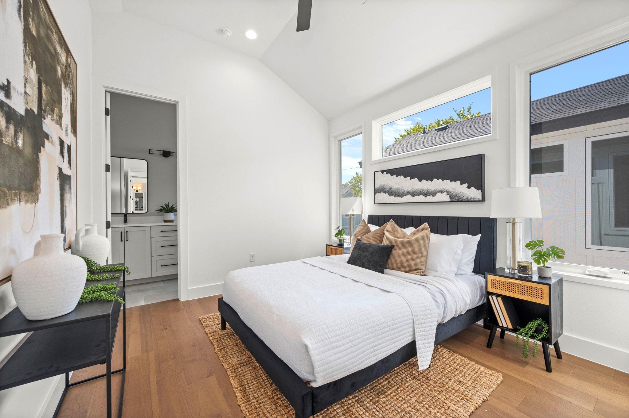 1407 Cedar Ave # 2, Austin, TX 78702