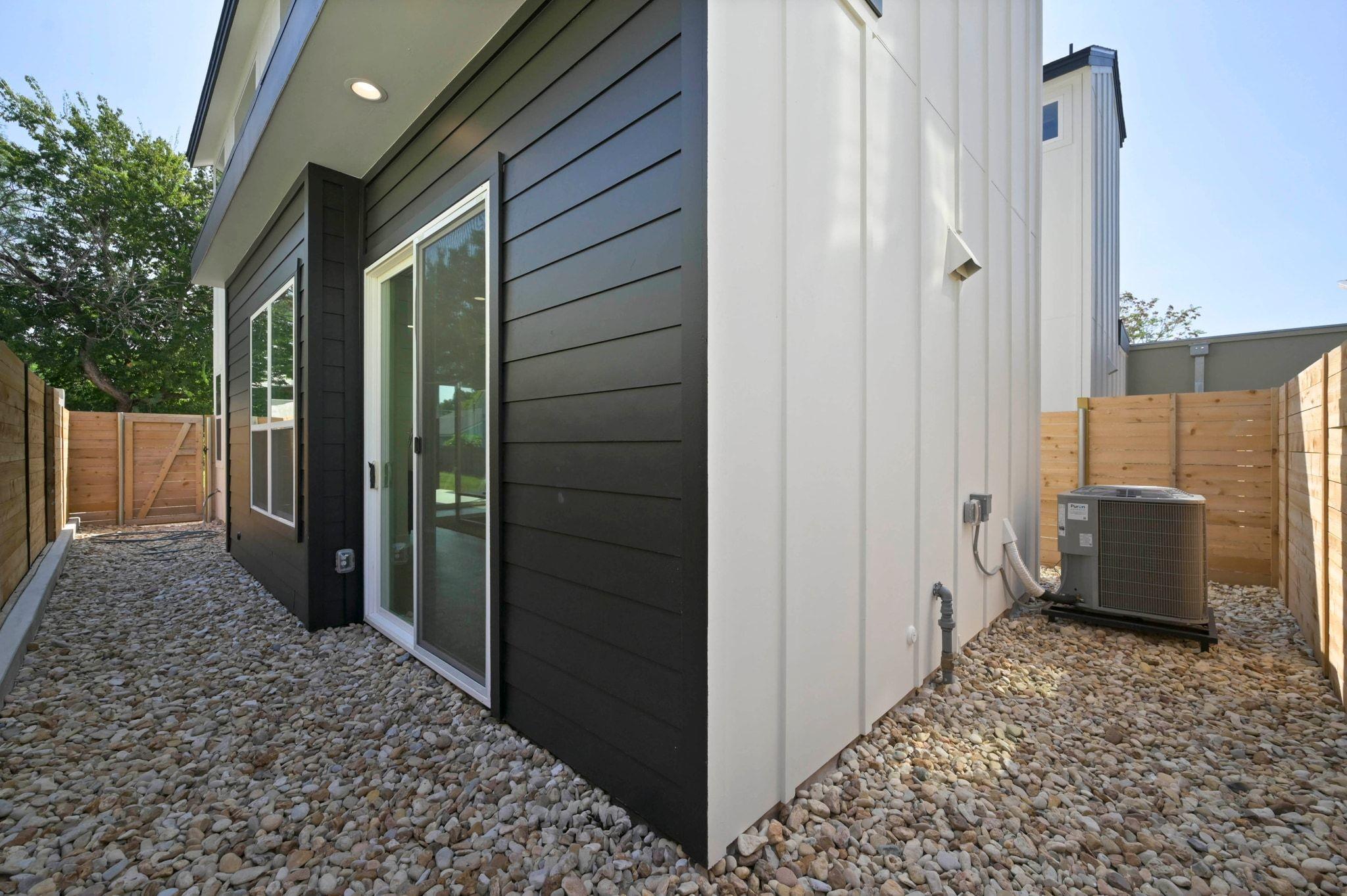 1407 Cedar Ave # 2, Austin, TX 78702