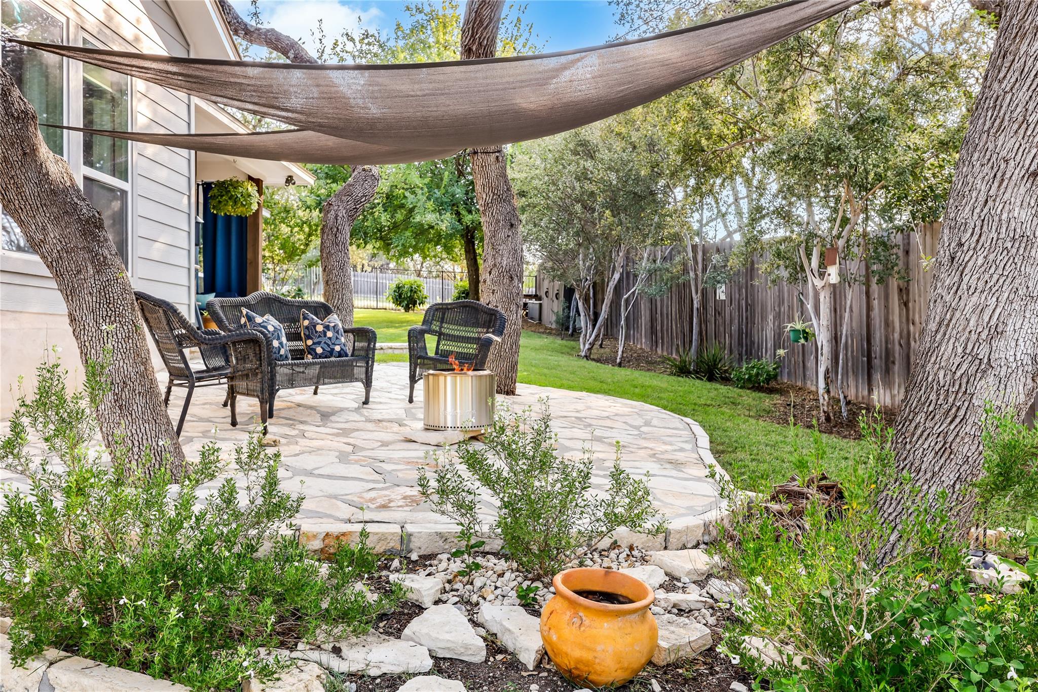 21800 Owens Cv, Lago Vista, TX 78645