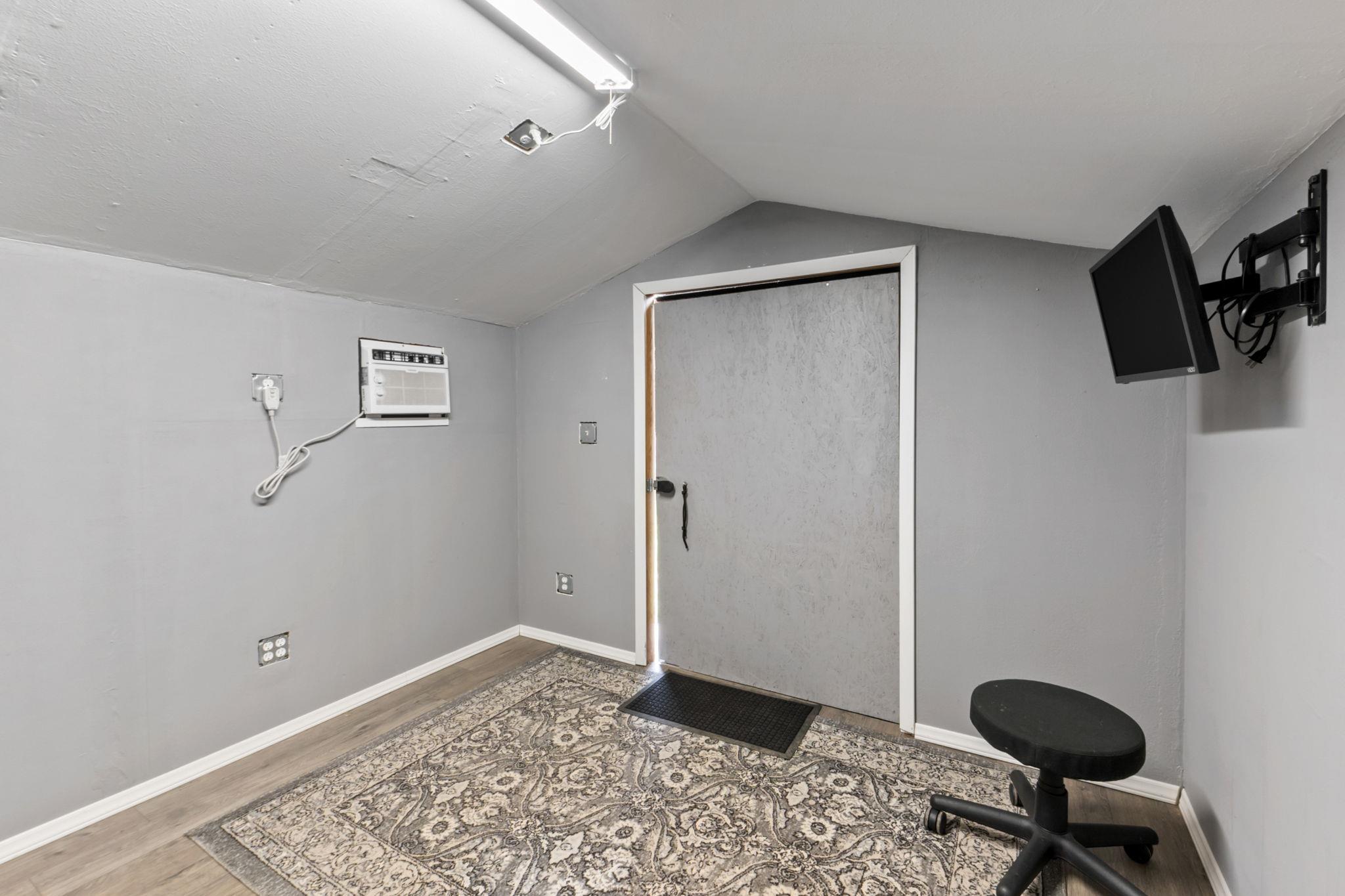 232 Syrah Ct, Leander, TX 78641