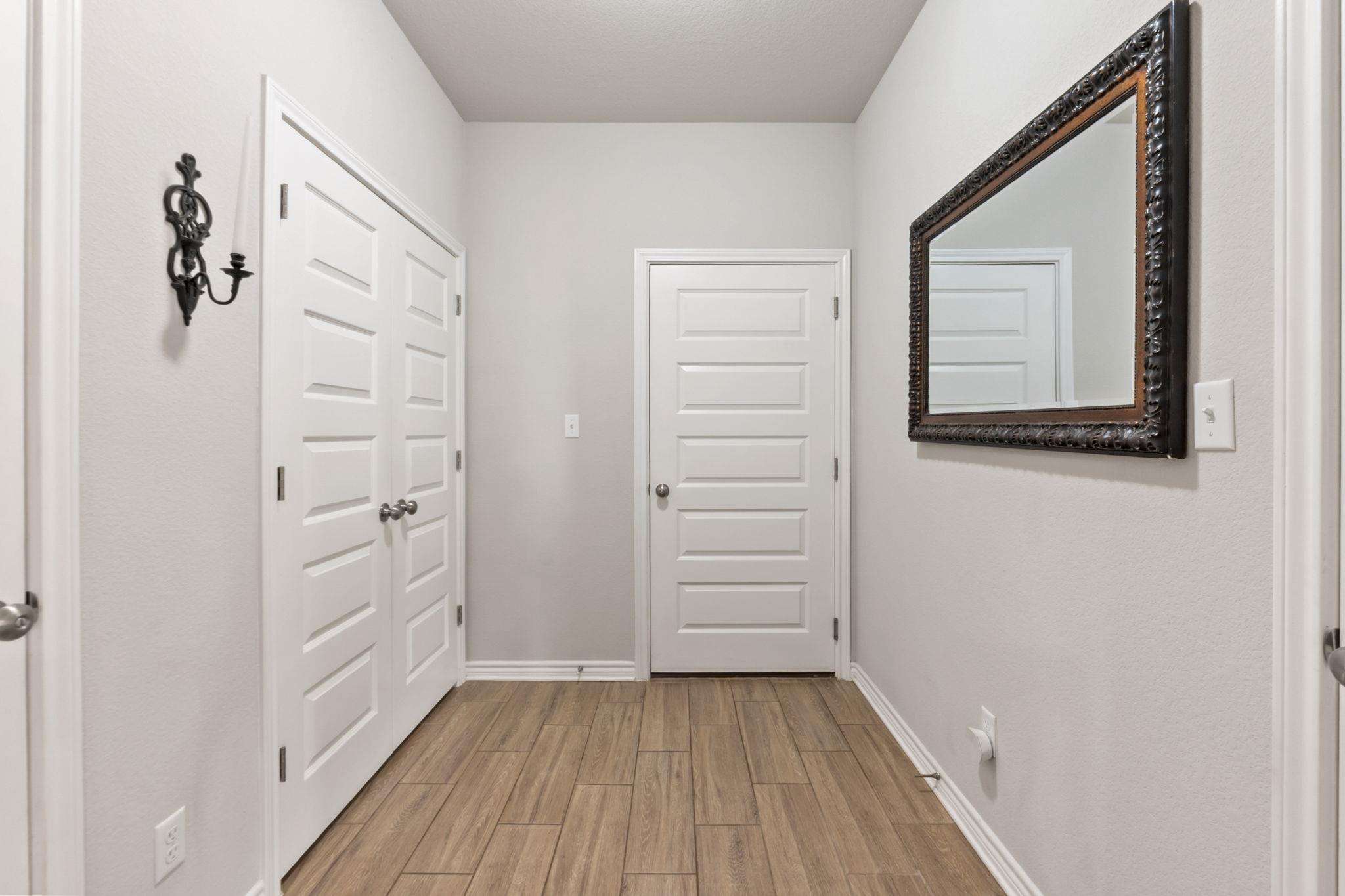 232 Syrah Ct, Leander, TX 78641