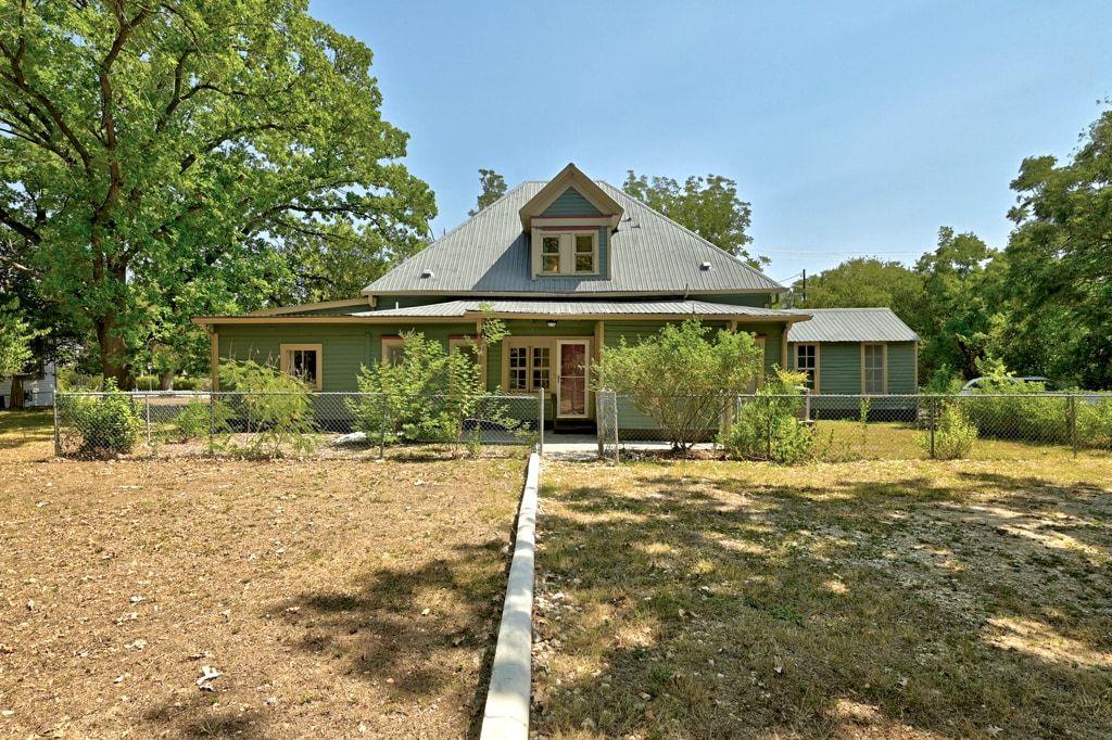 1222 W Hopkins St, San Marcos, TX 78666