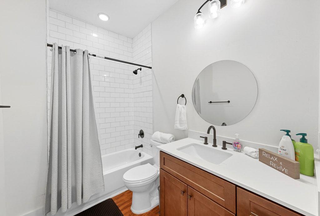 1222 W Hopkins St, San Marcos, TX 78666