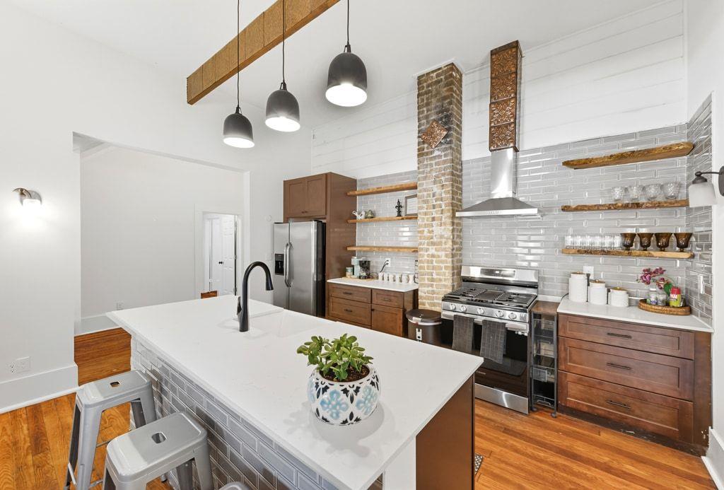 1222 W Hopkins St, San Marcos, TX 78666