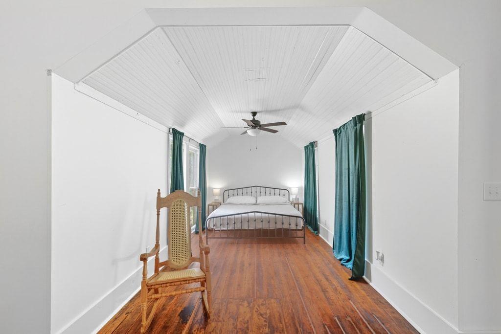 1222 W Hopkins St, San Marcos, TX 78666