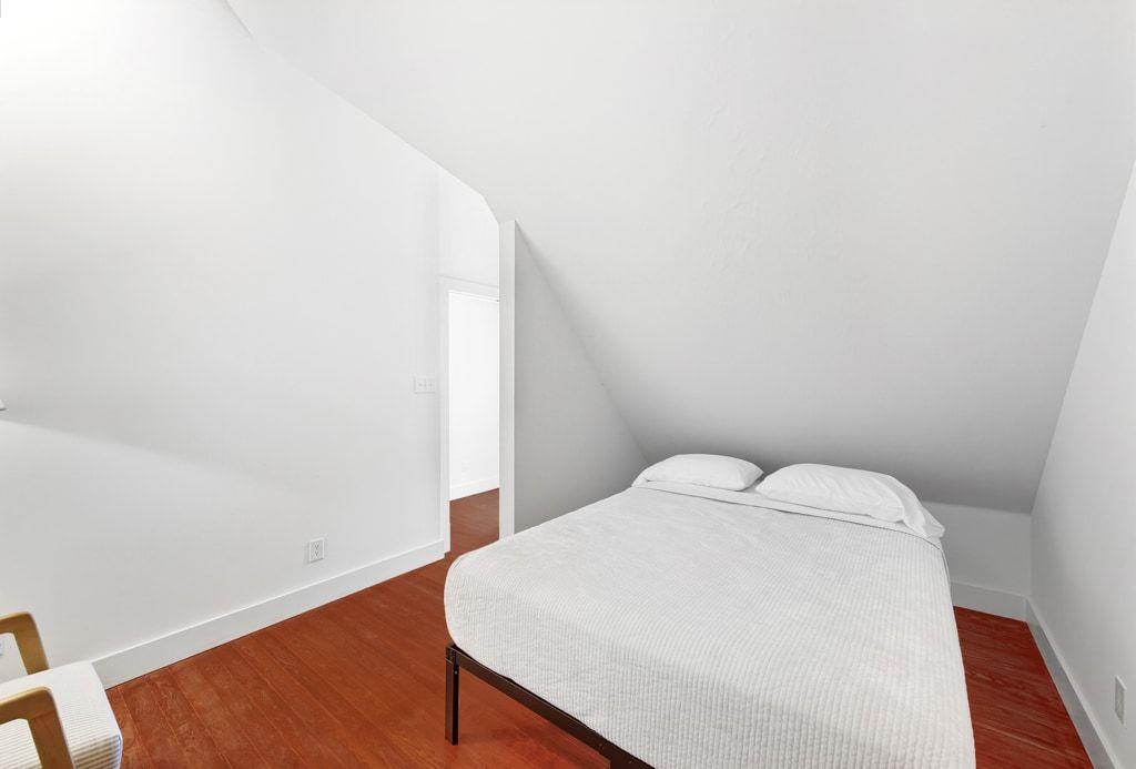 1222 W Hopkins St, San Marcos, TX 78666