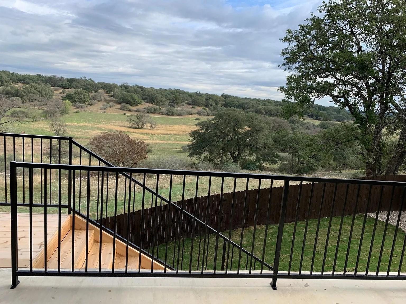 2012 Centerline Ln, Georgetown, TX 78628