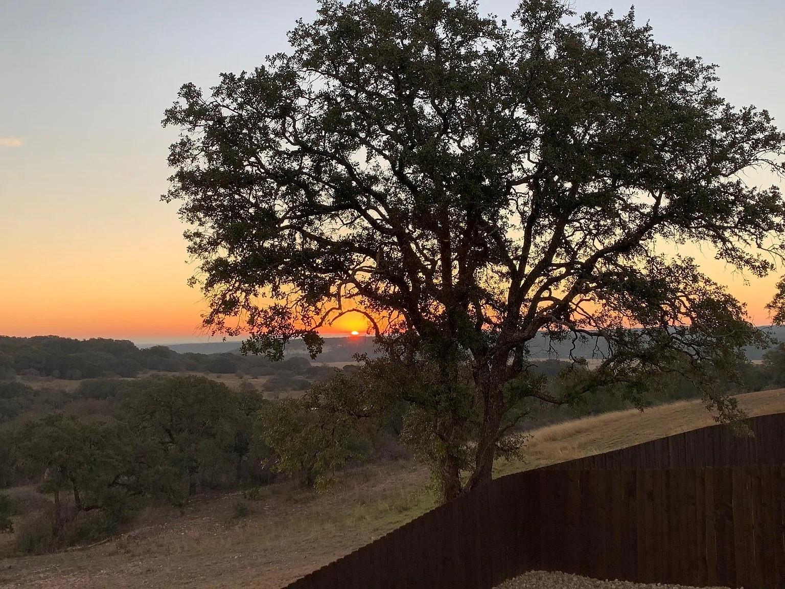 2012 Centerline Ln, Georgetown, TX 78628