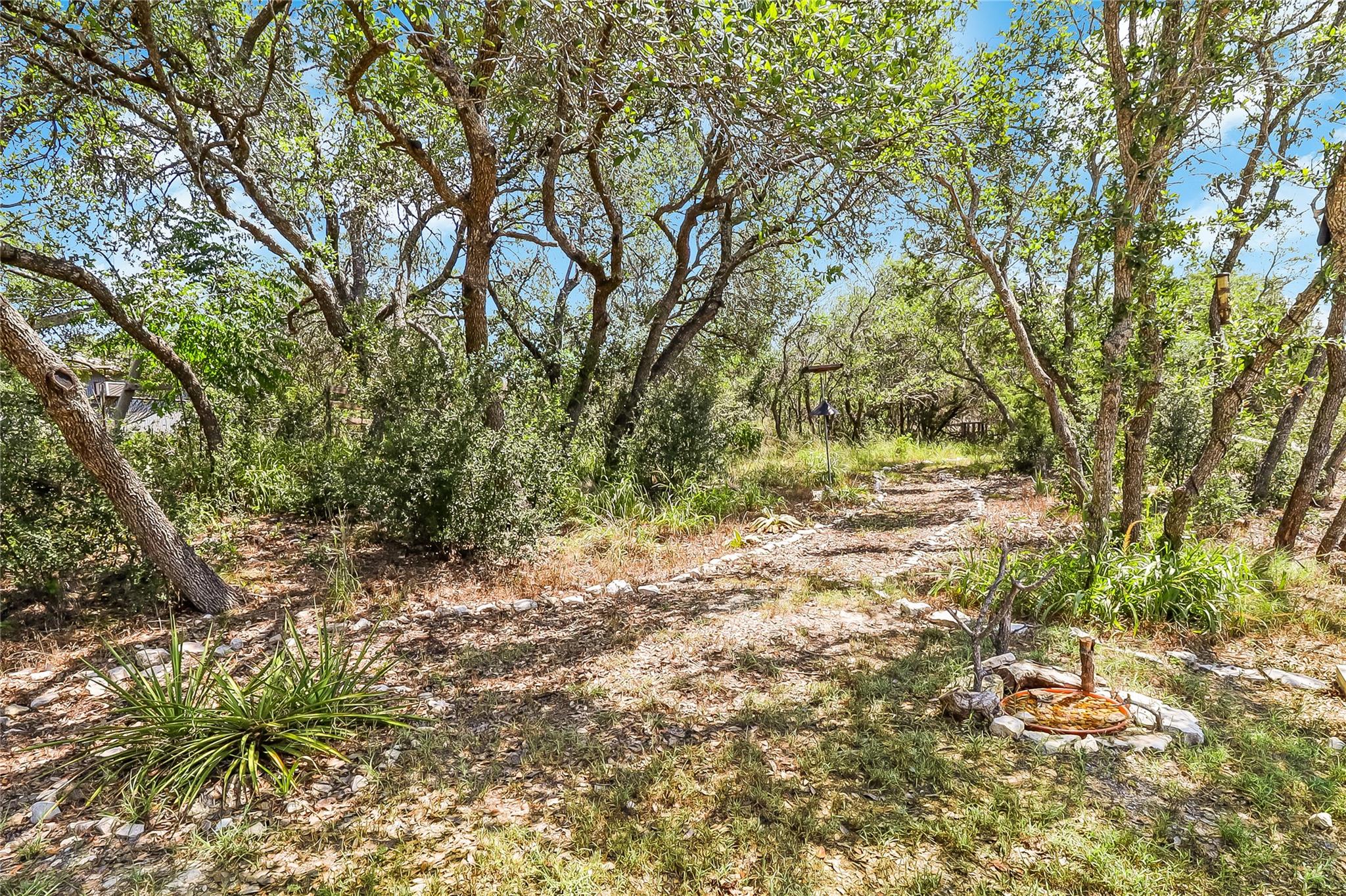 10013 Little Creek Cir, Dripping Springs, TX 78620