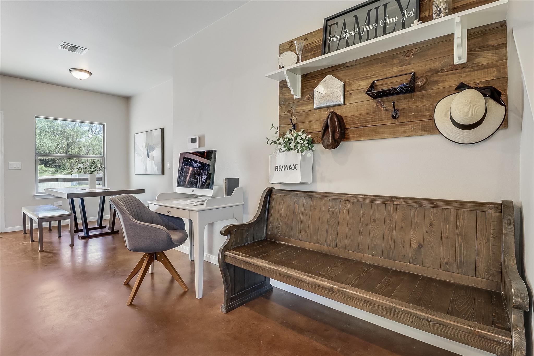 10013 Little Creek Cir, Dripping Springs, TX 78620