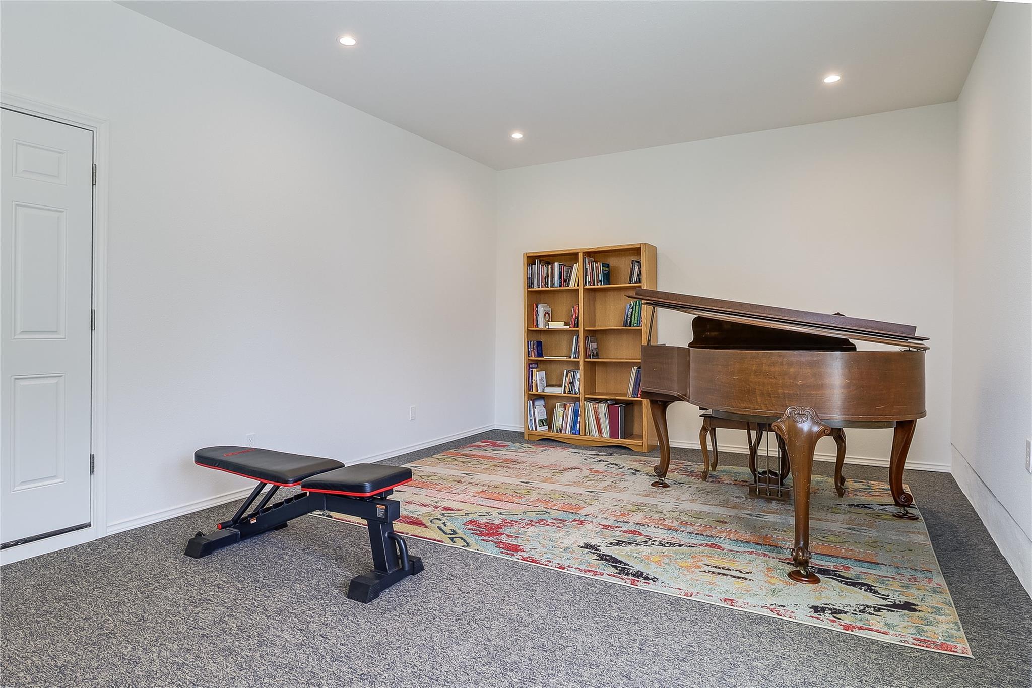 10013 Little Creek Cir, Dripping Springs, TX 78620