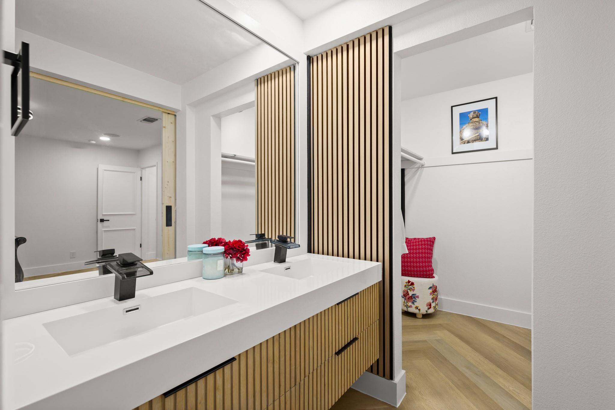 8608 Donna Gail Dr, Austin, TX 78757