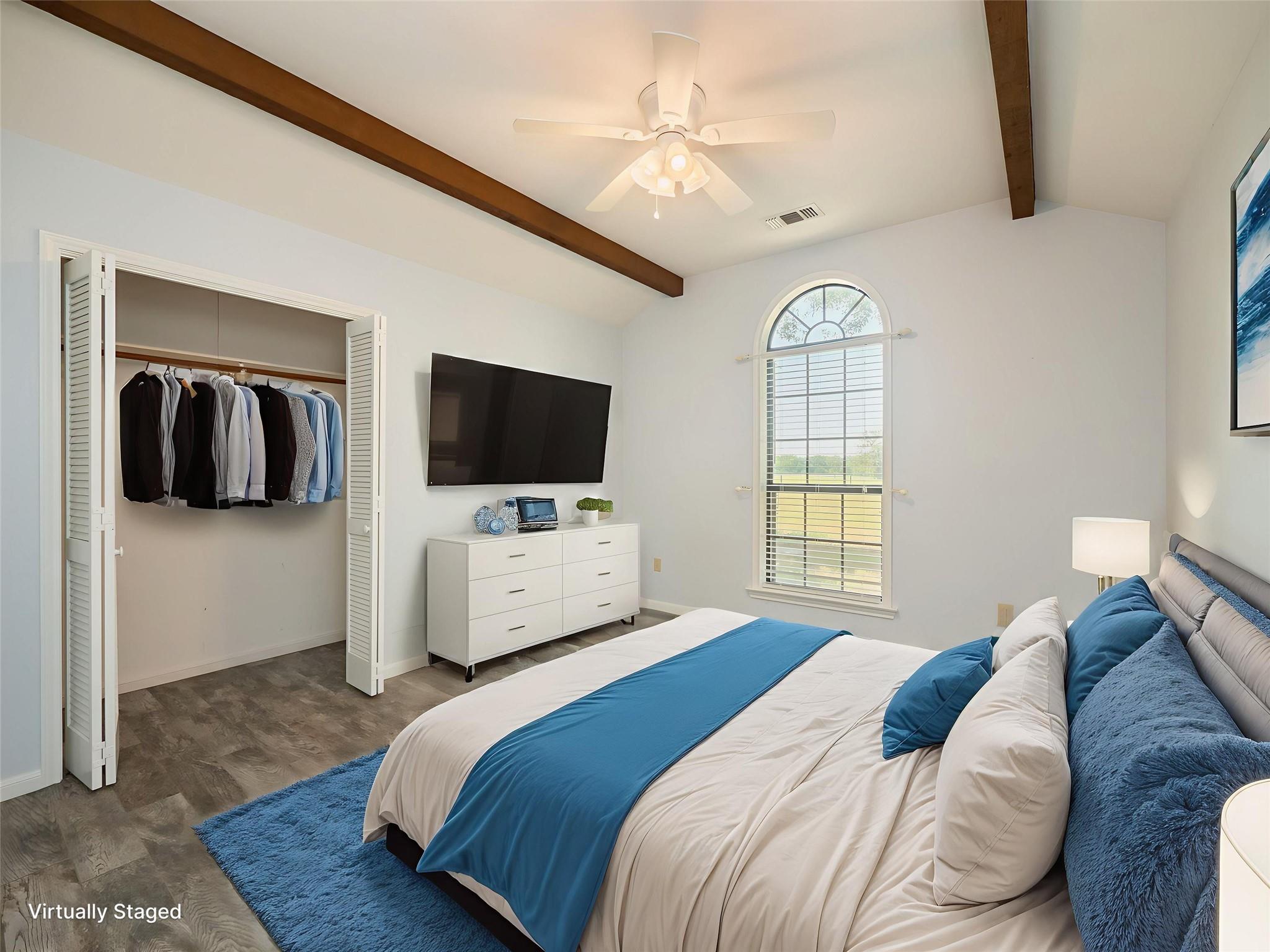 1252 County Road 106, Paige, TX 78659