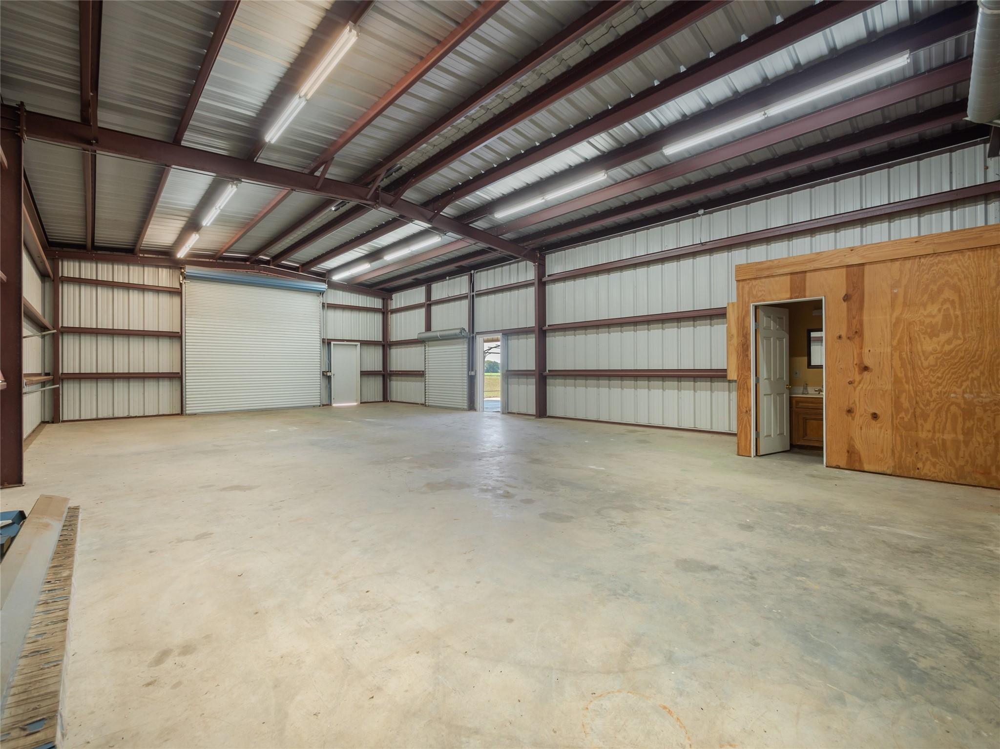 1252 County Road 106, Paige, TX 78659