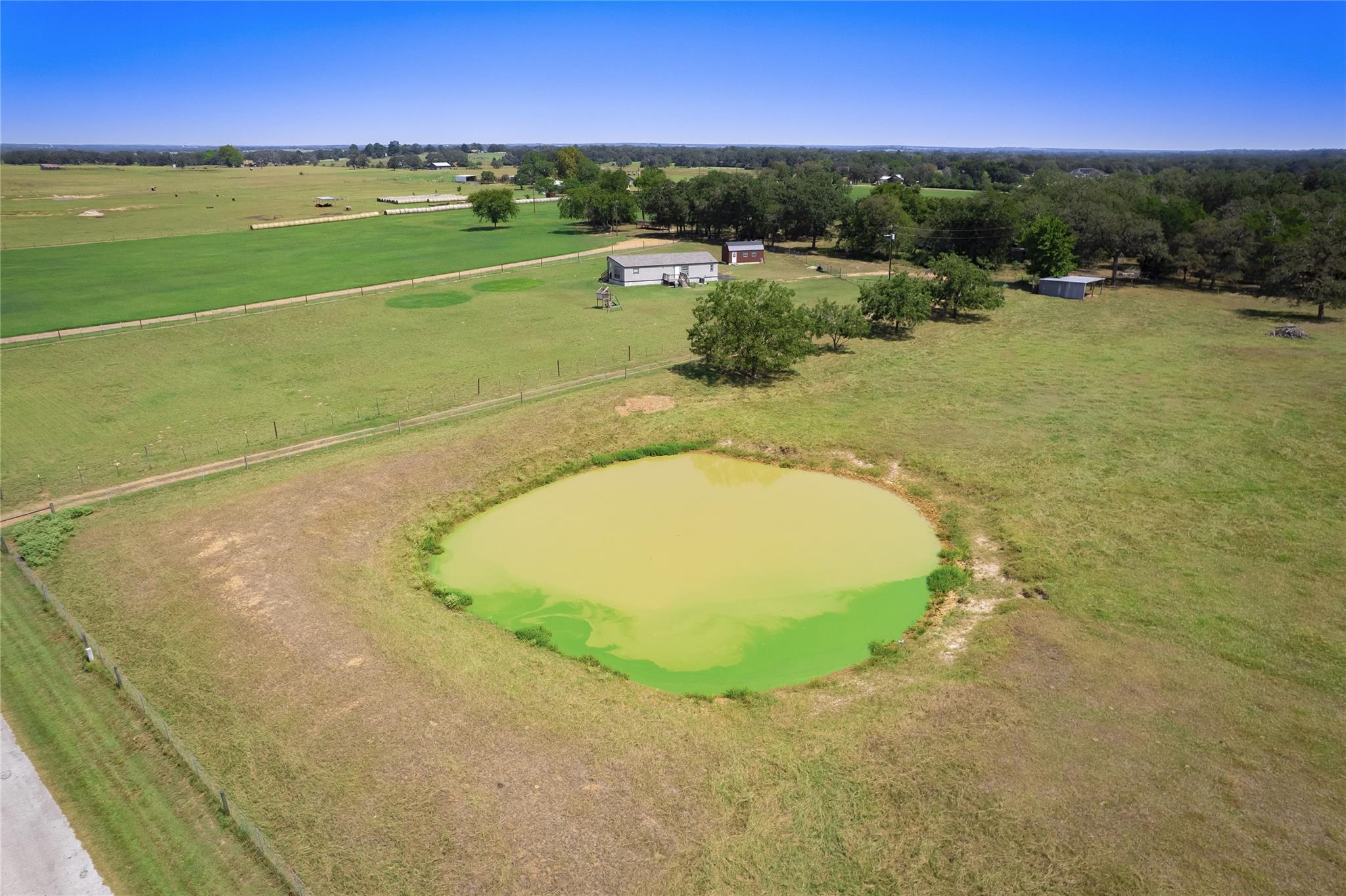 1252 County Road 106, Paige, TX 78659