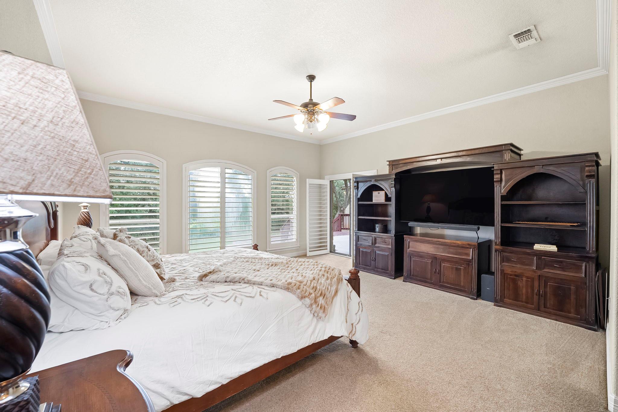 810 Bluff Ridge Ct, New Braunfels, TX 78132