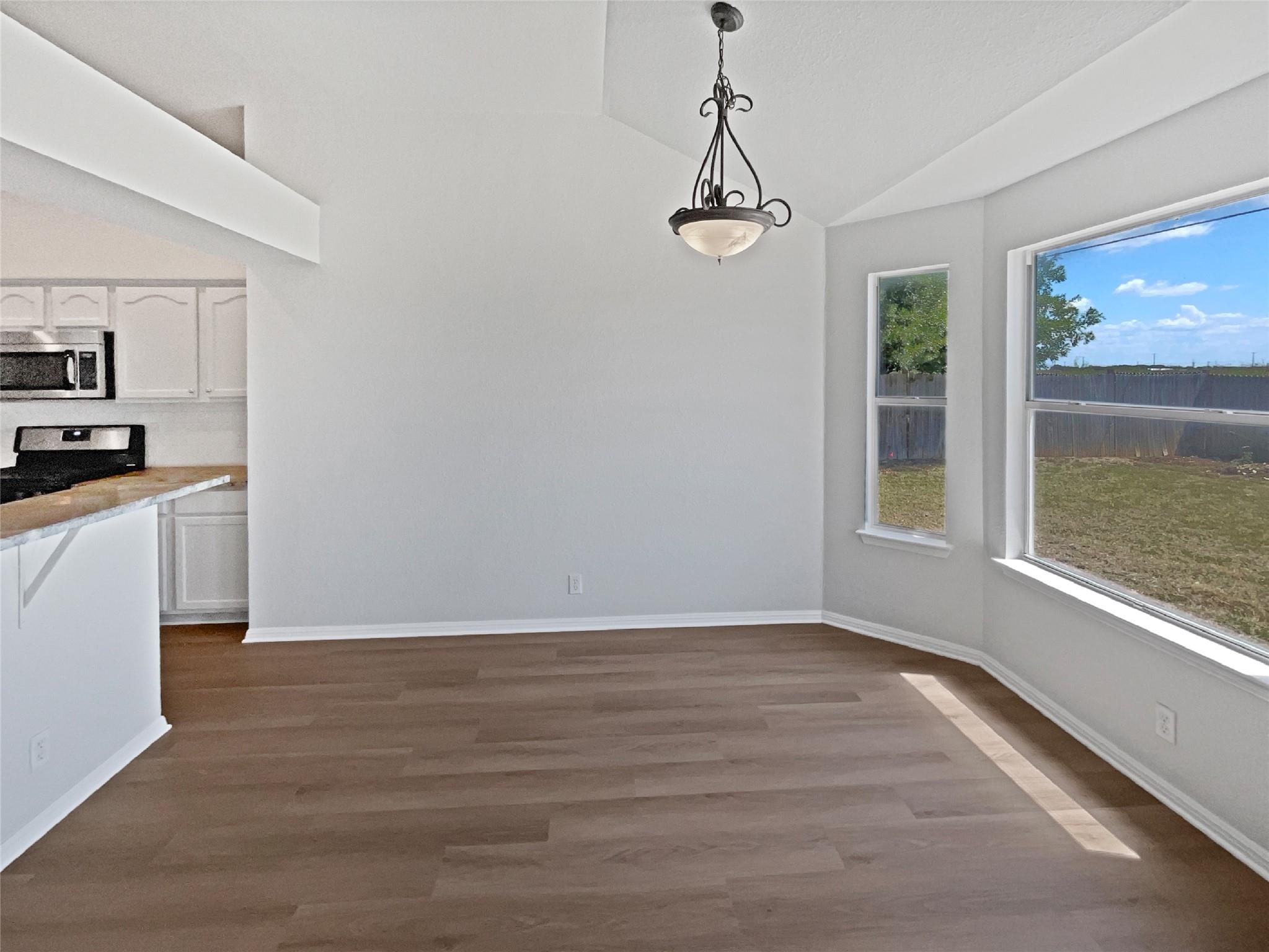 404 Stewart Dr, Hutto, TX 78634