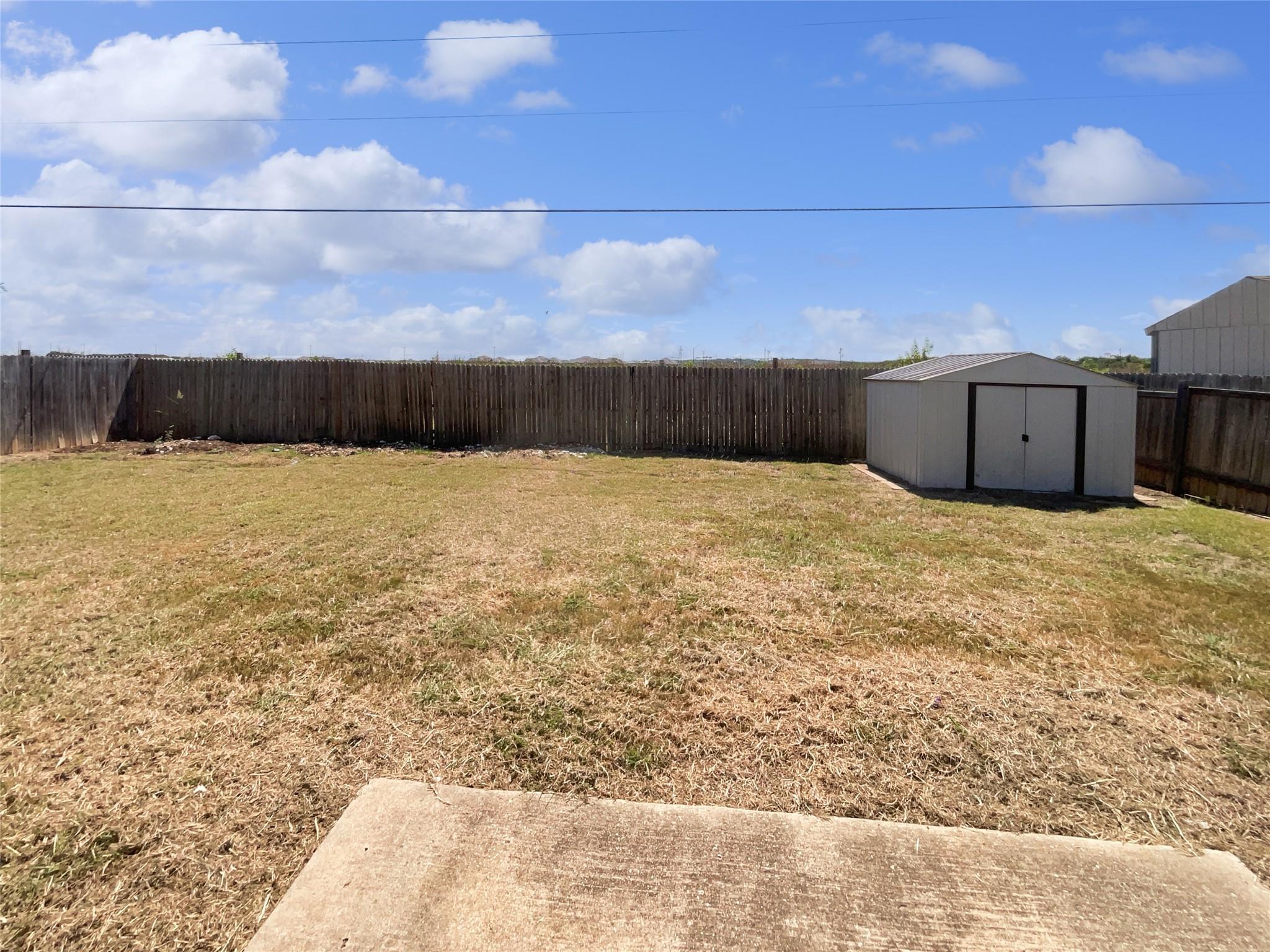 404 Stewart Dr, Hutto, TX 78634