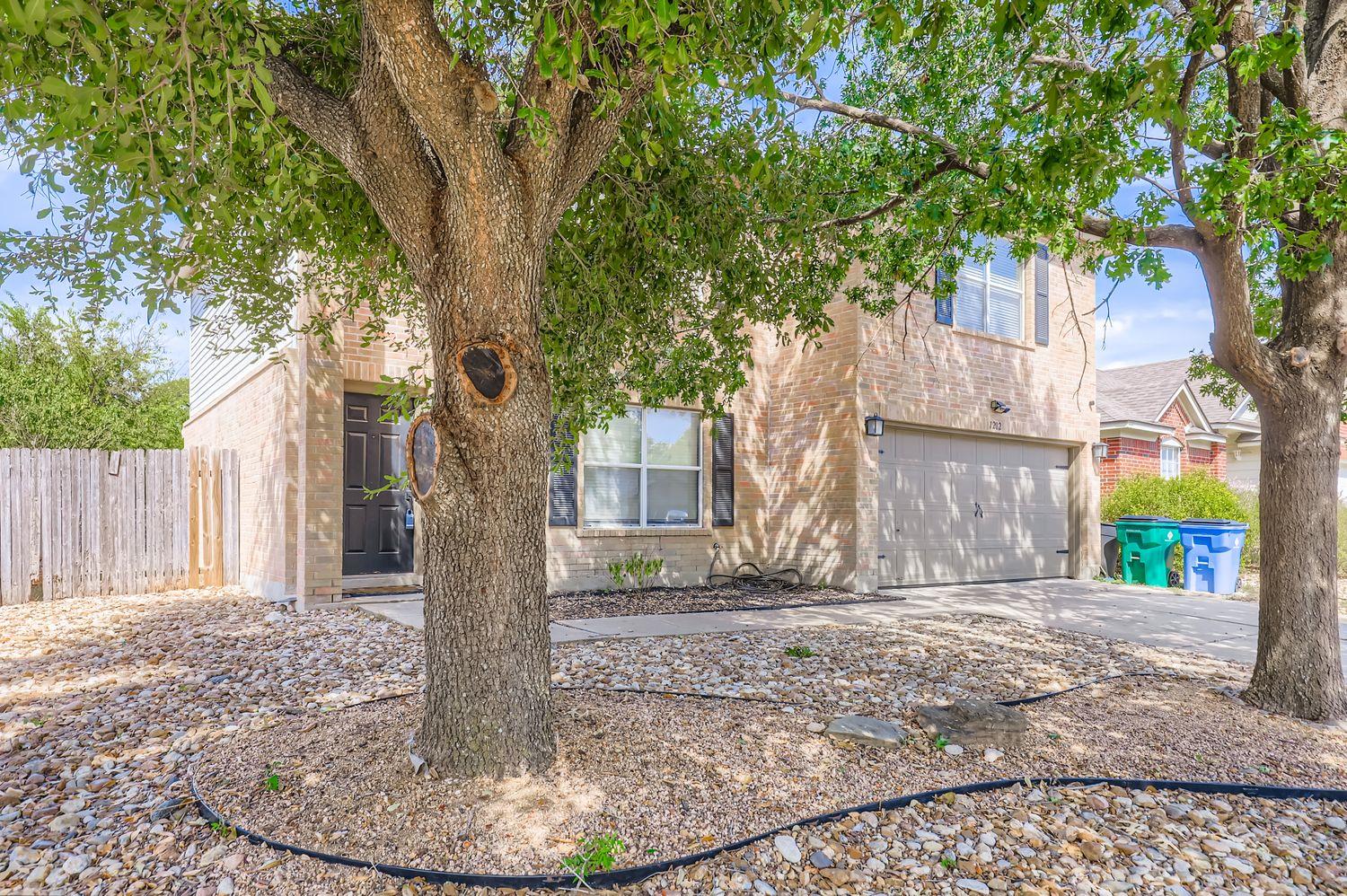 1202 Hughmont Dr, Pflugerville, TX 78660