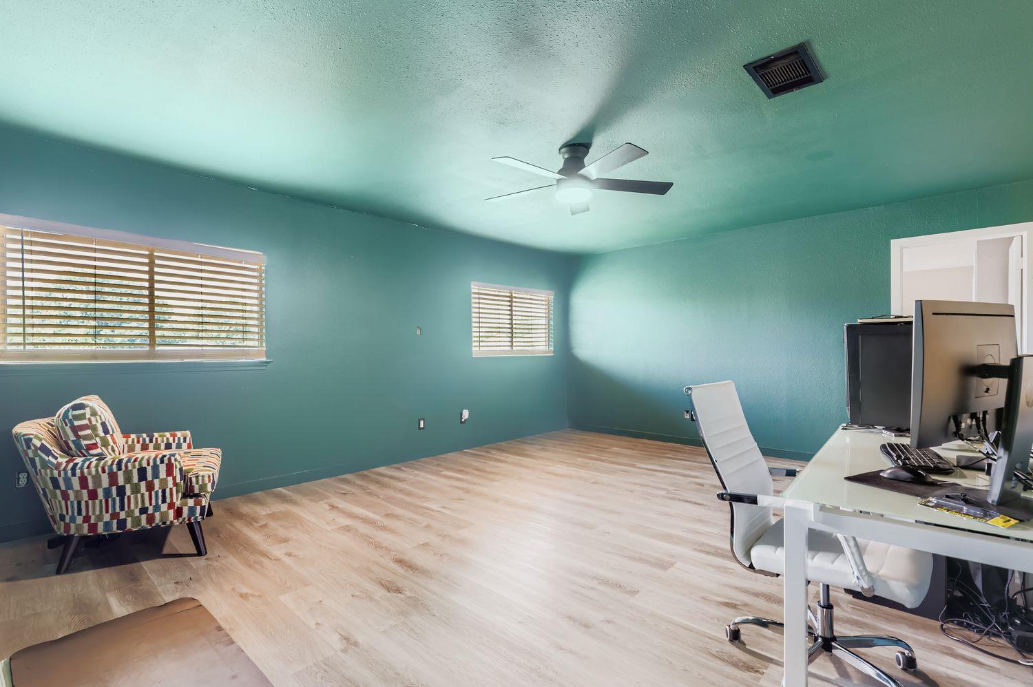 1202 Hughmont Dr, Pflugerville, TX 78660