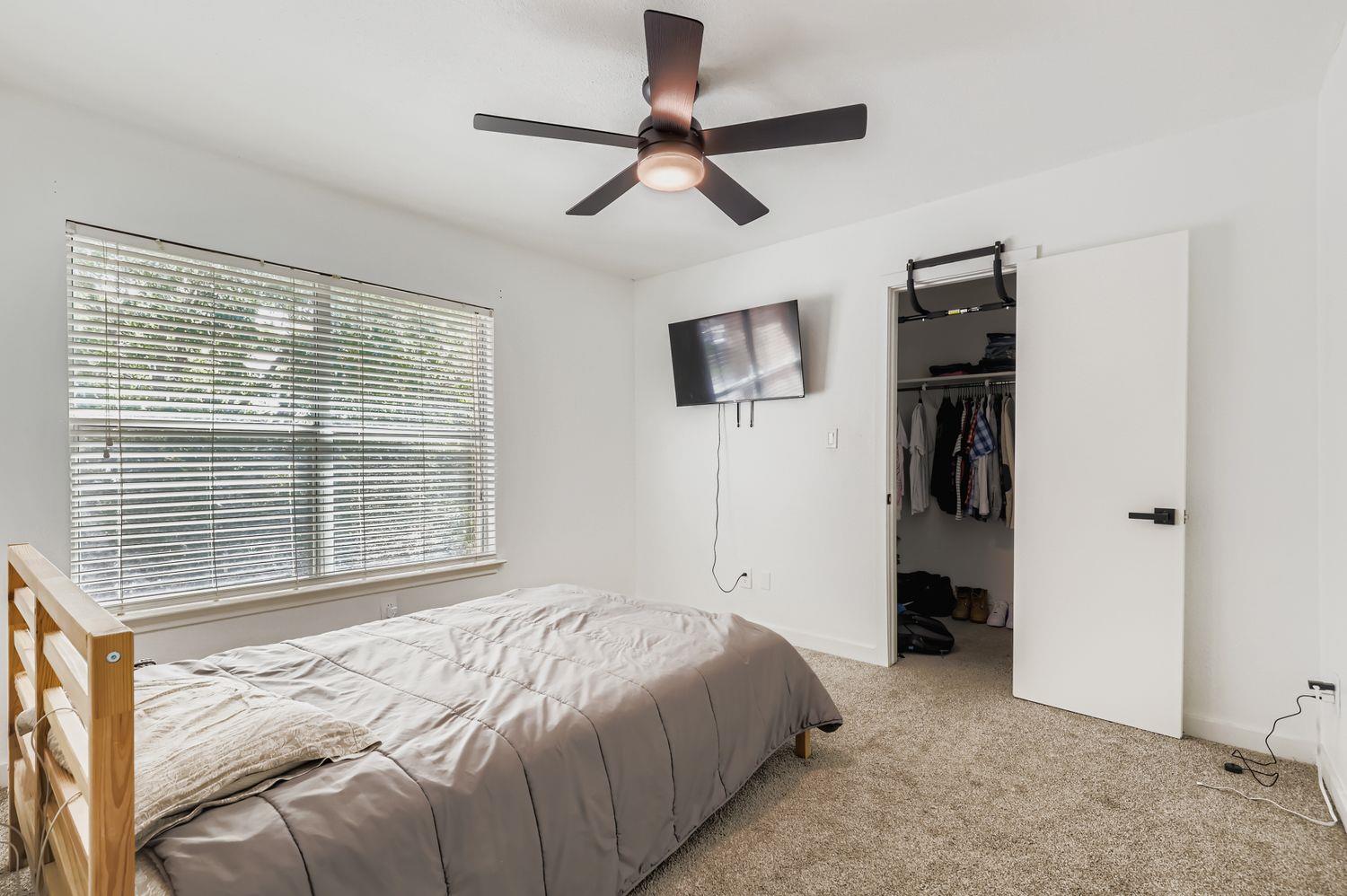 1202 Hughmont Dr, Pflugerville, TX 78660