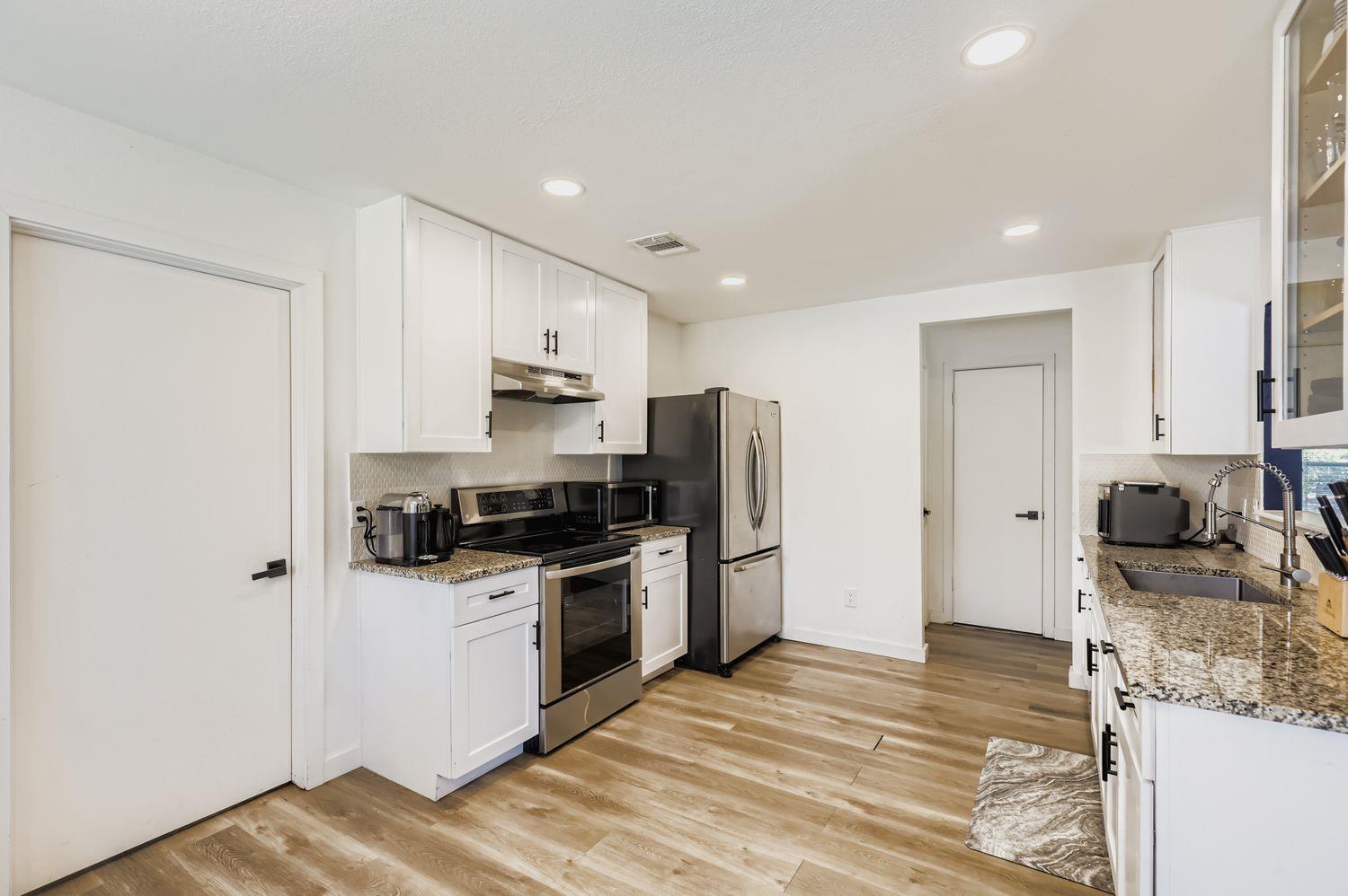 1202 Hughmont Dr, Pflugerville, TX 78660