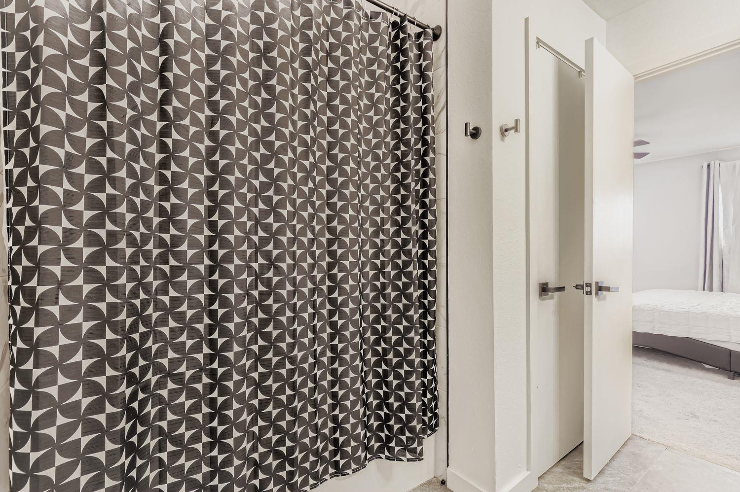 1202 Hughmont Dr, Pflugerville, TX 78660