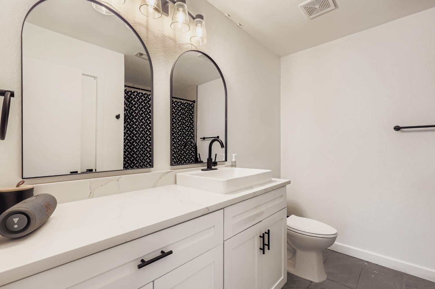 1202 Hughmont Dr, Pflugerville, TX 78660