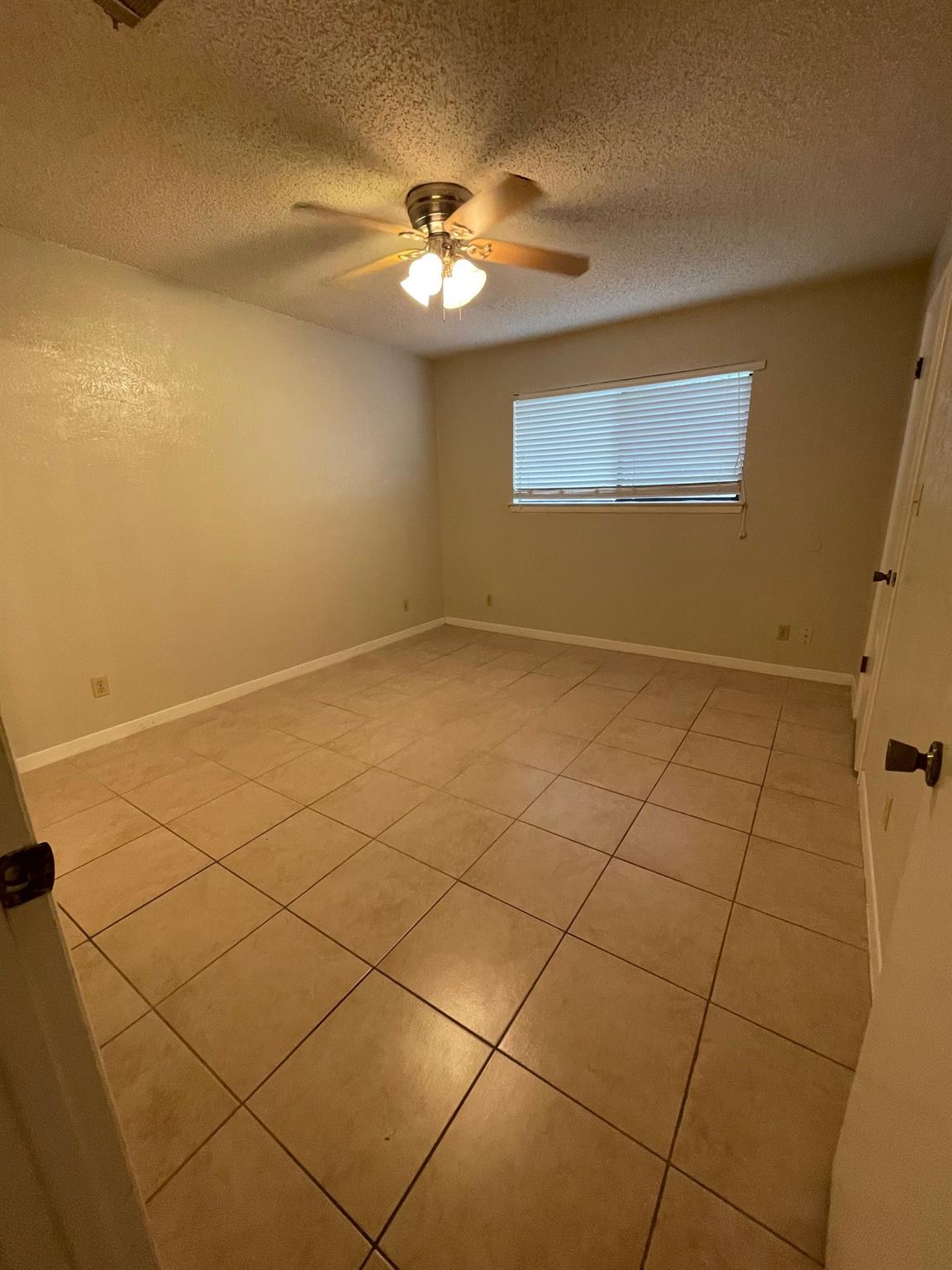 1411 WATERLOO Trl # B, Austin, TX 78704