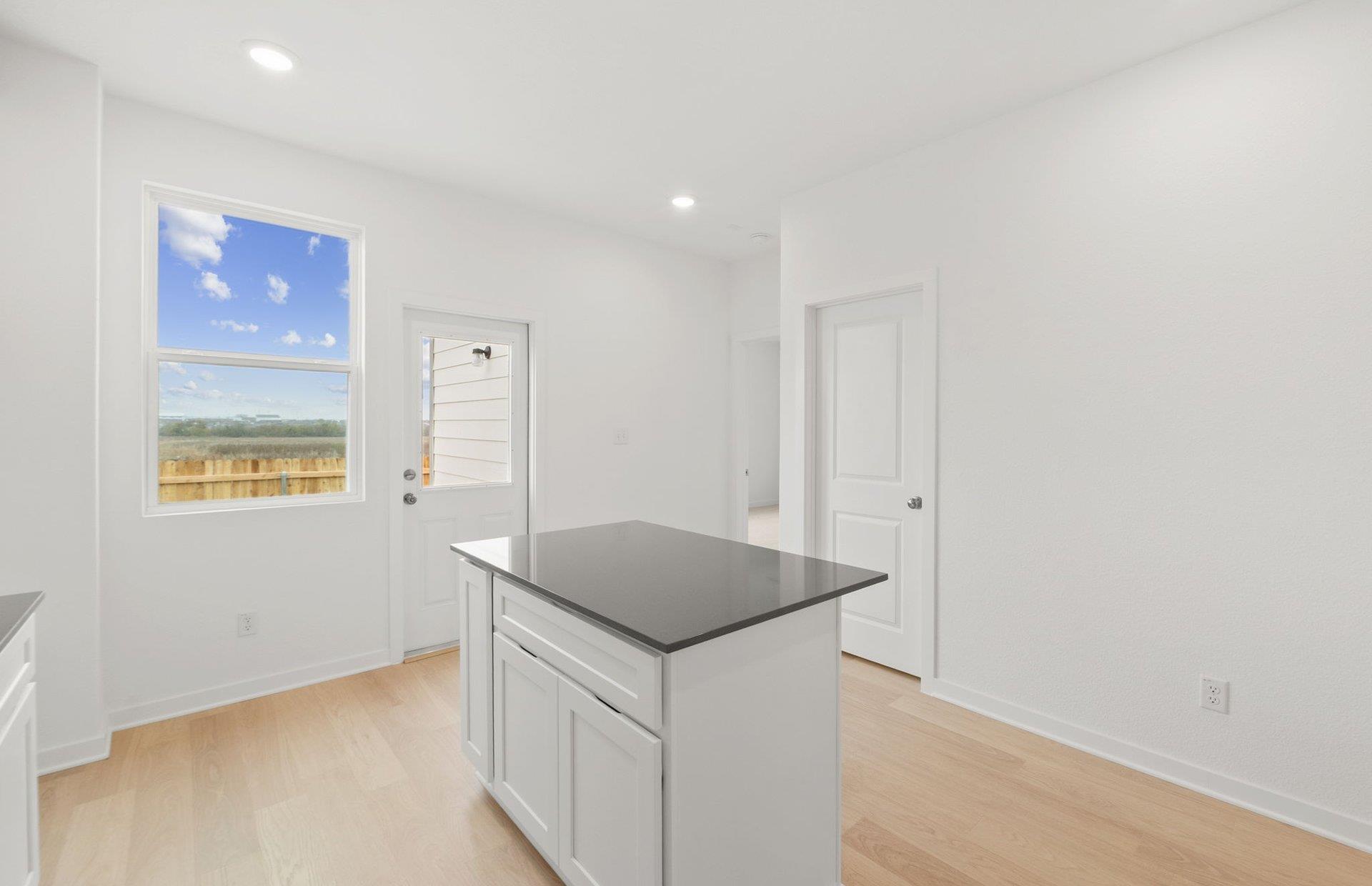 404 Sullivan Way, Elgin, TX 78621