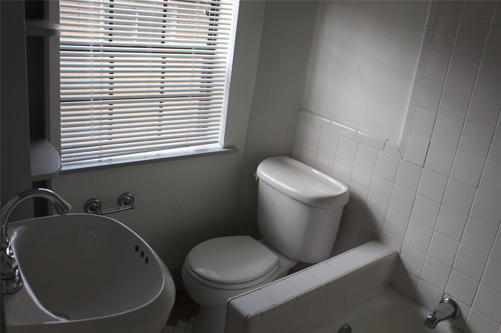 3006 Duval St # 2, Austin, TX 78705