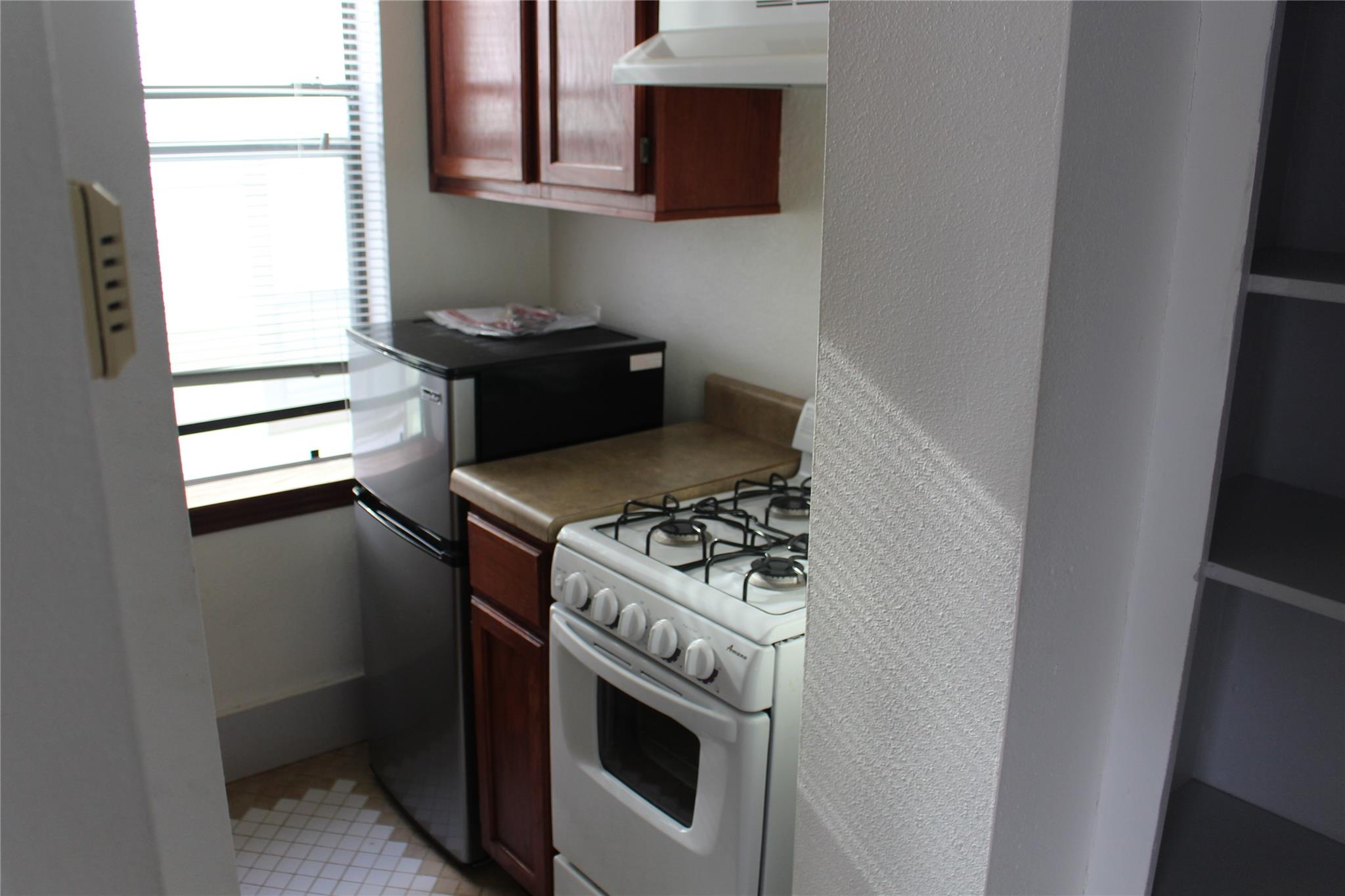 3006 Duval St # 2, Austin, TX 78705