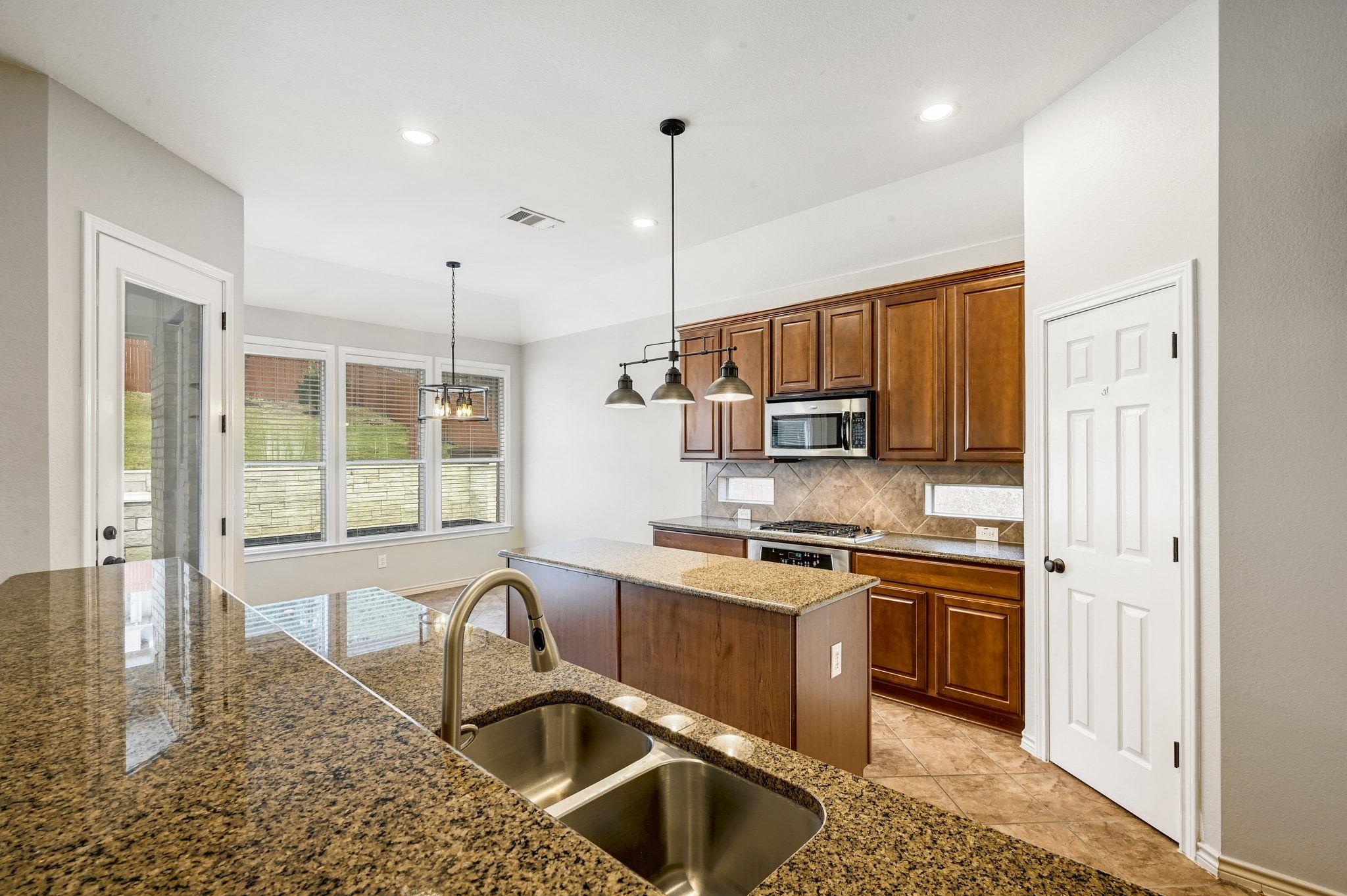 2411 Guara Dr, Cedar Park, TX 78613