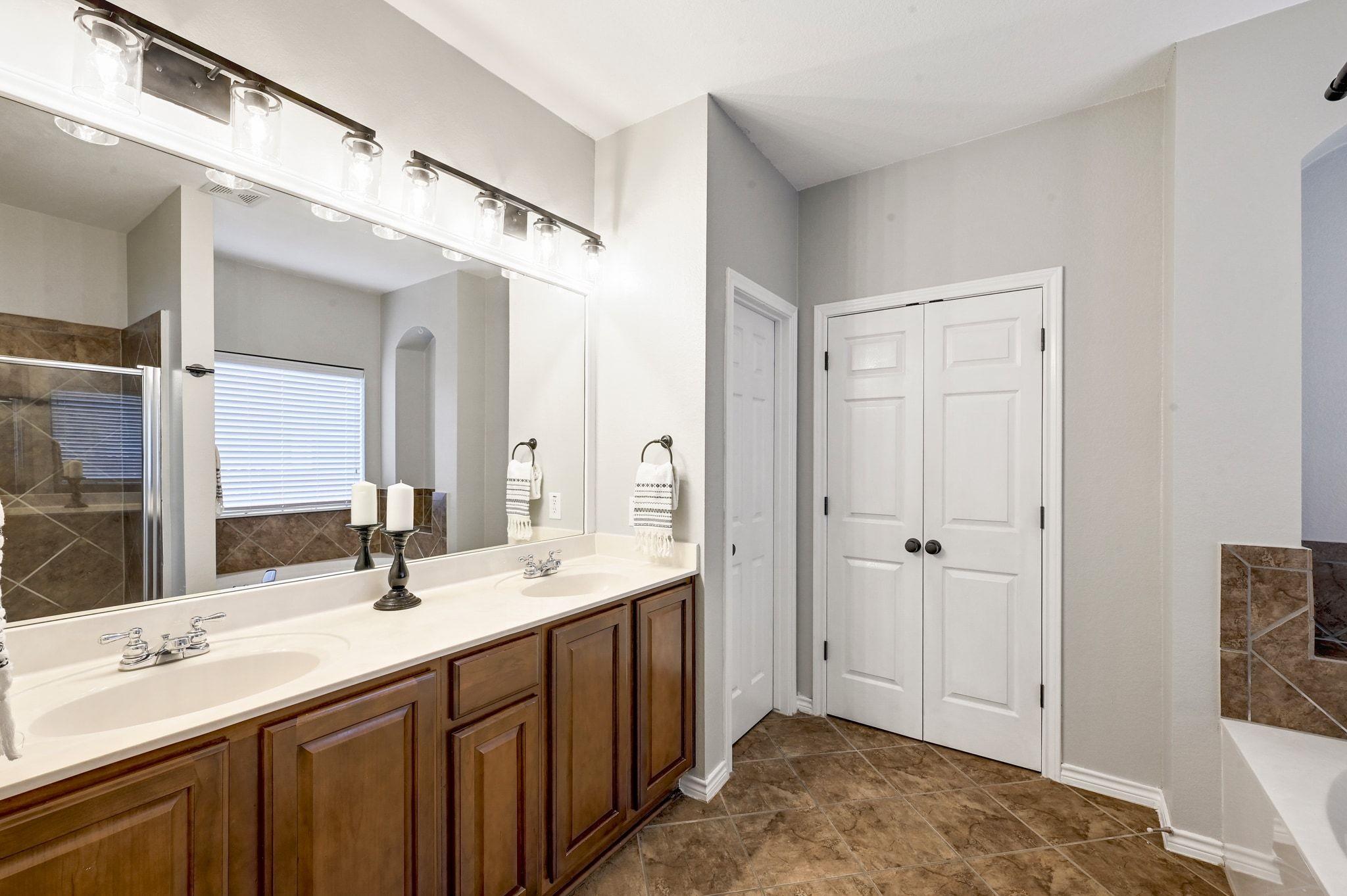 2411 Guara Dr, Cedar Park, TX 78613