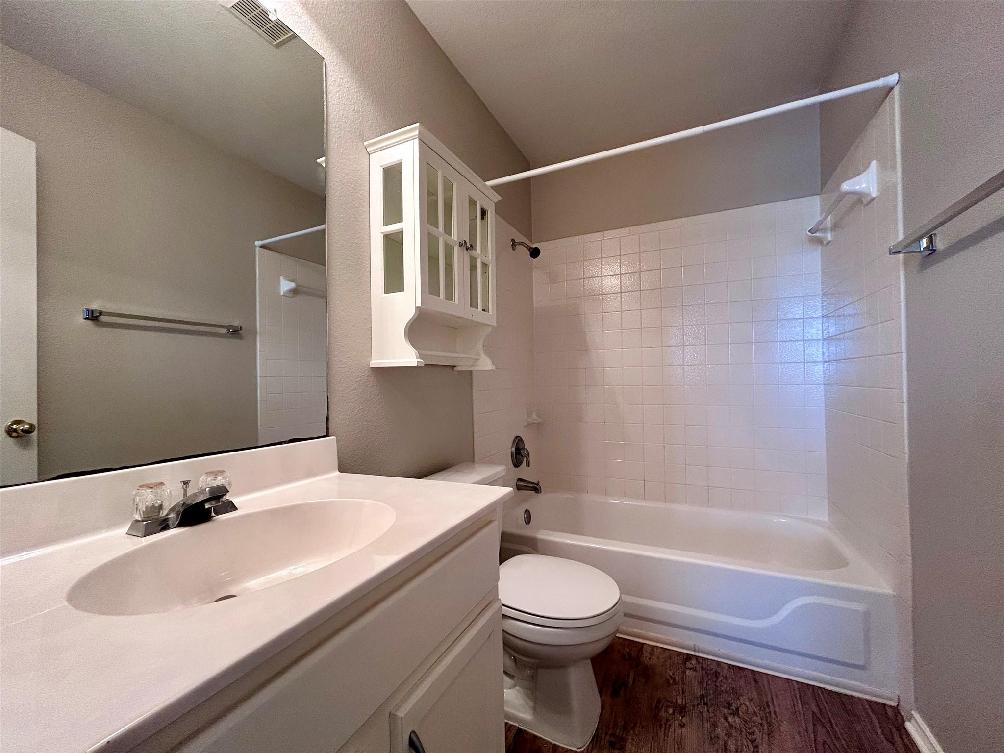 1104 Doras Dr, Pflugerville, TX 78660