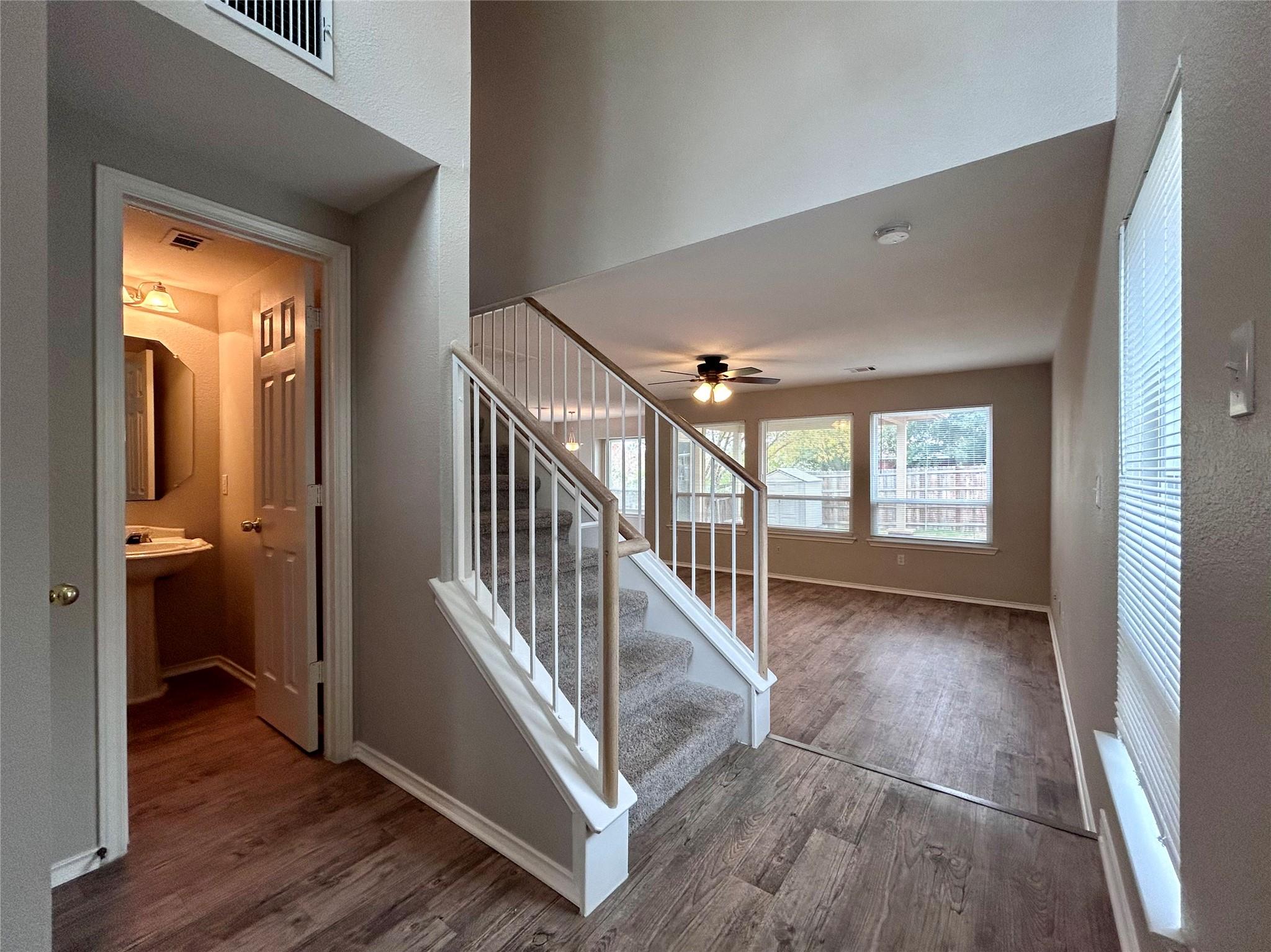 1104 Doras Dr, Pflugerville, TX 78660