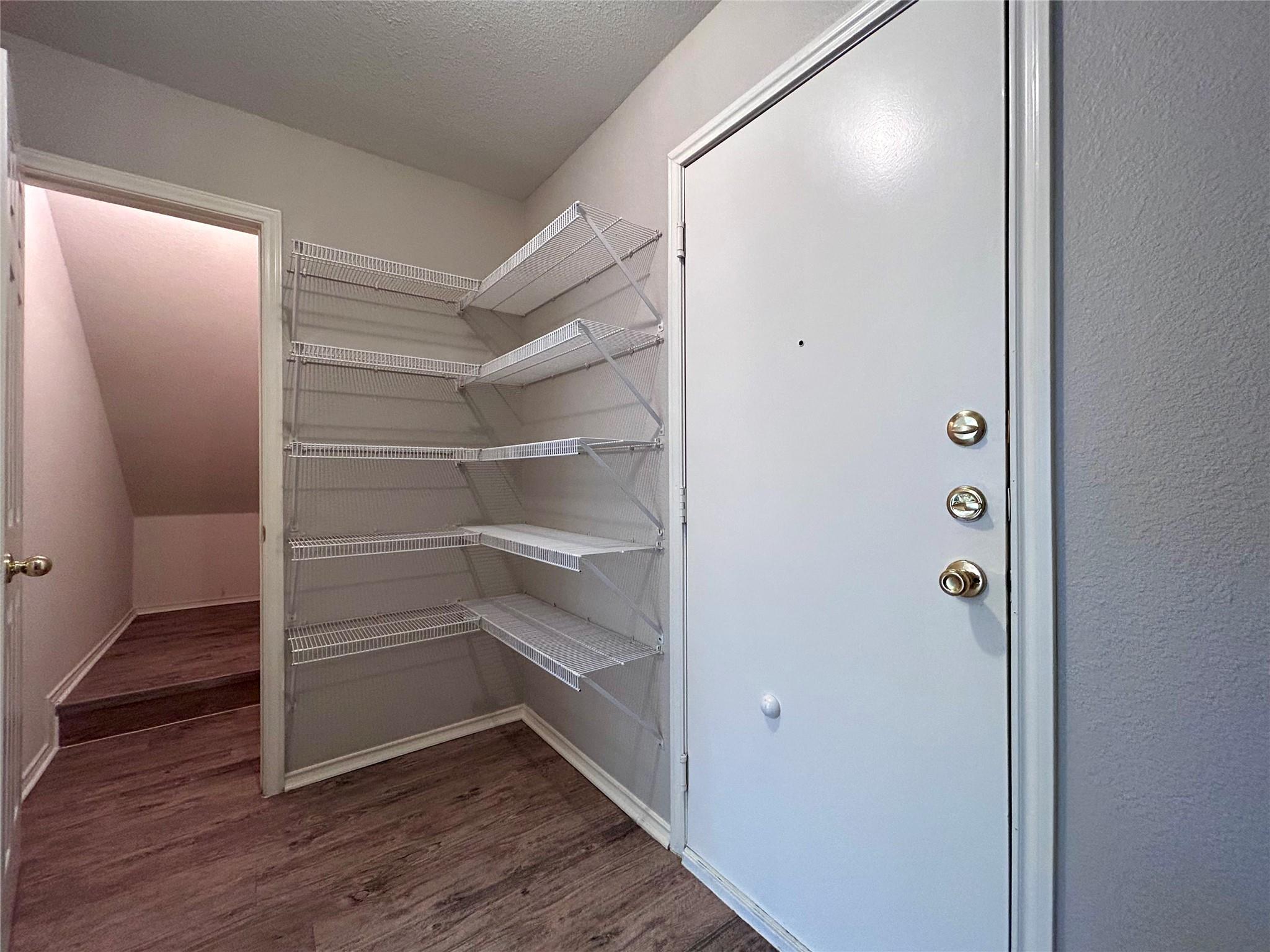 1104 Doras Dr, Pflugerville, TX 78660