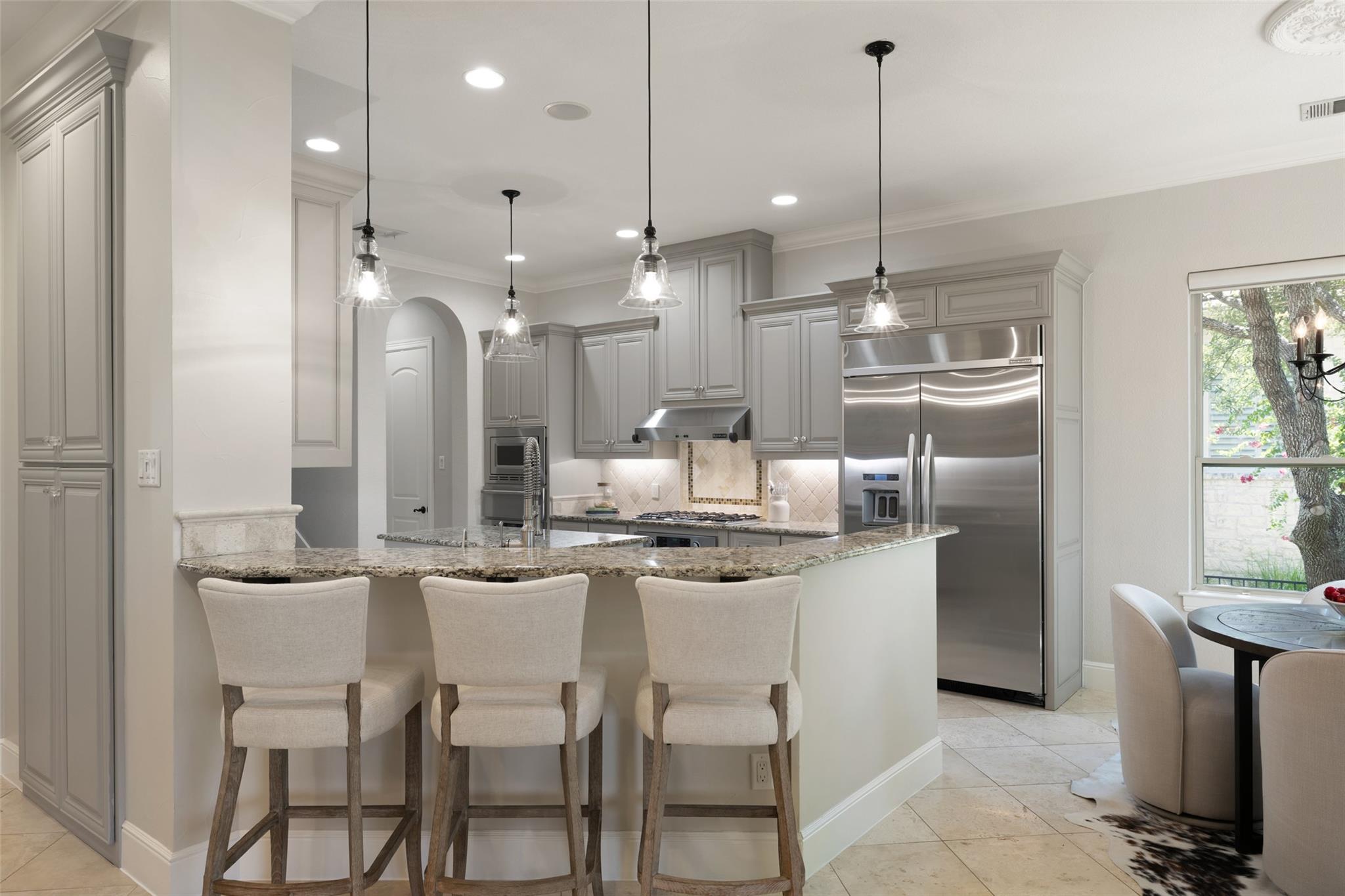 110 Golden Bear Dr, Austin, TX 78738