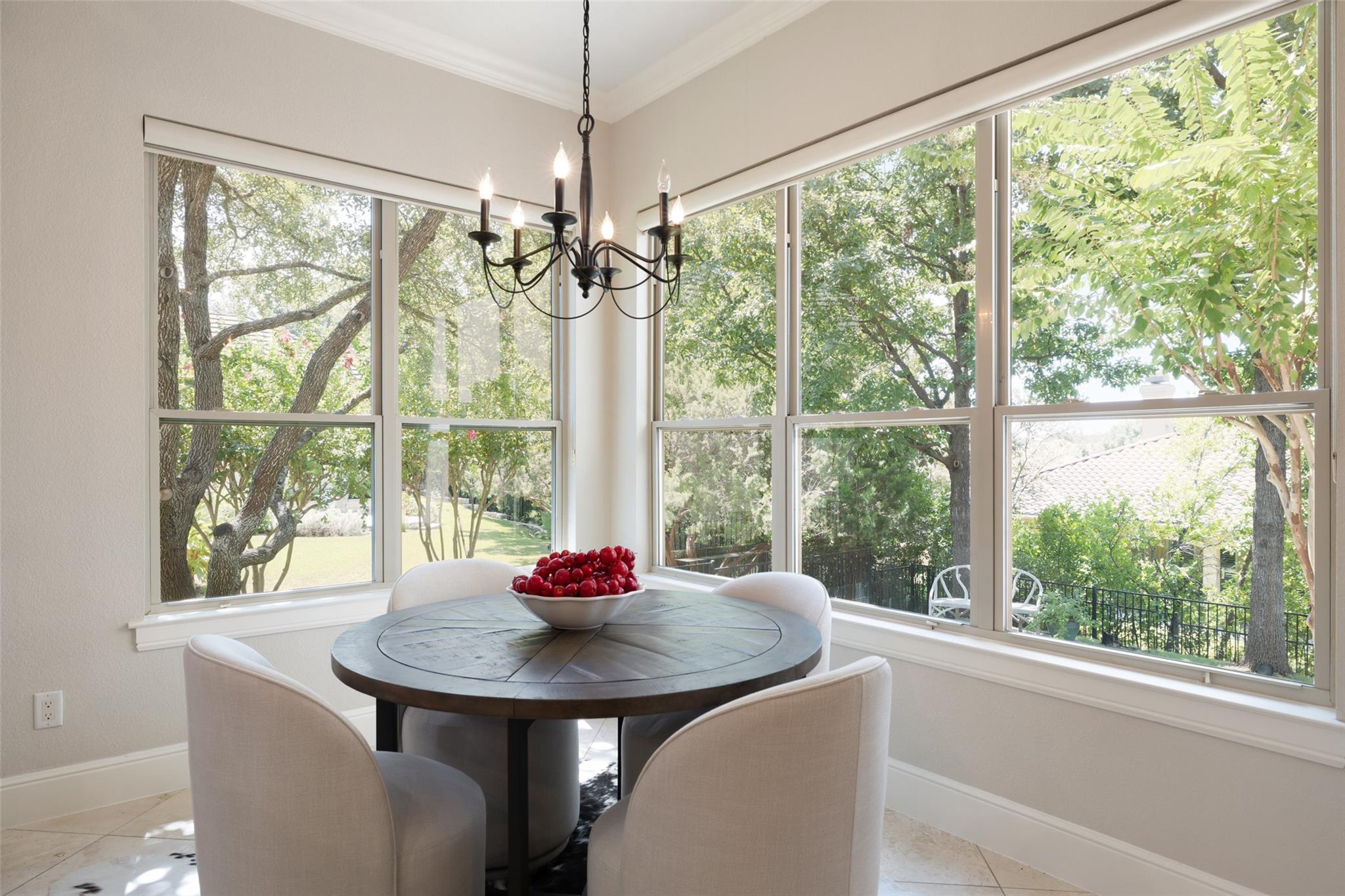 110 Golden Bear Dr, Austin, TX 78738