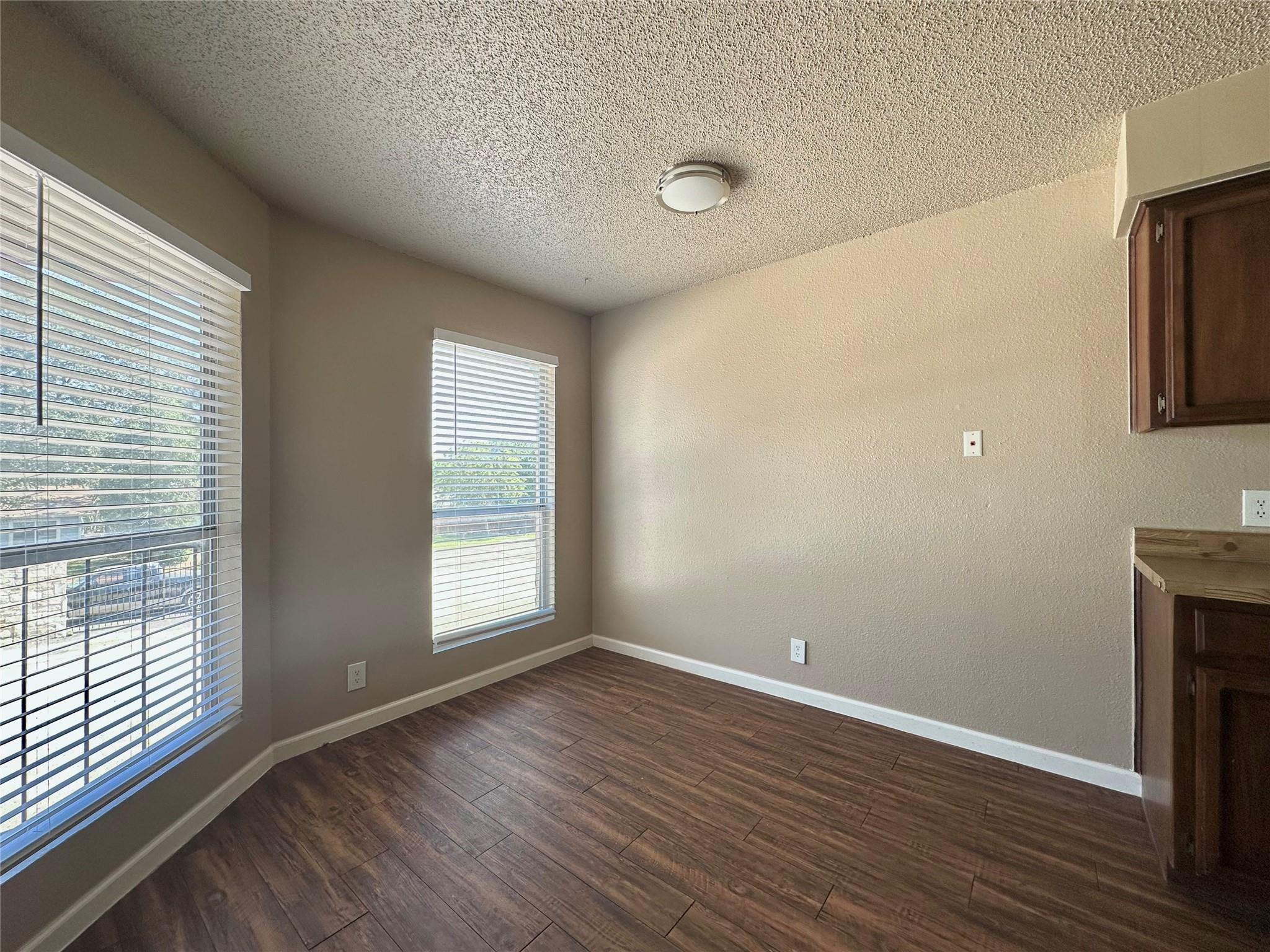 209 E Noton St # 106, Pflugerville, TX 78660