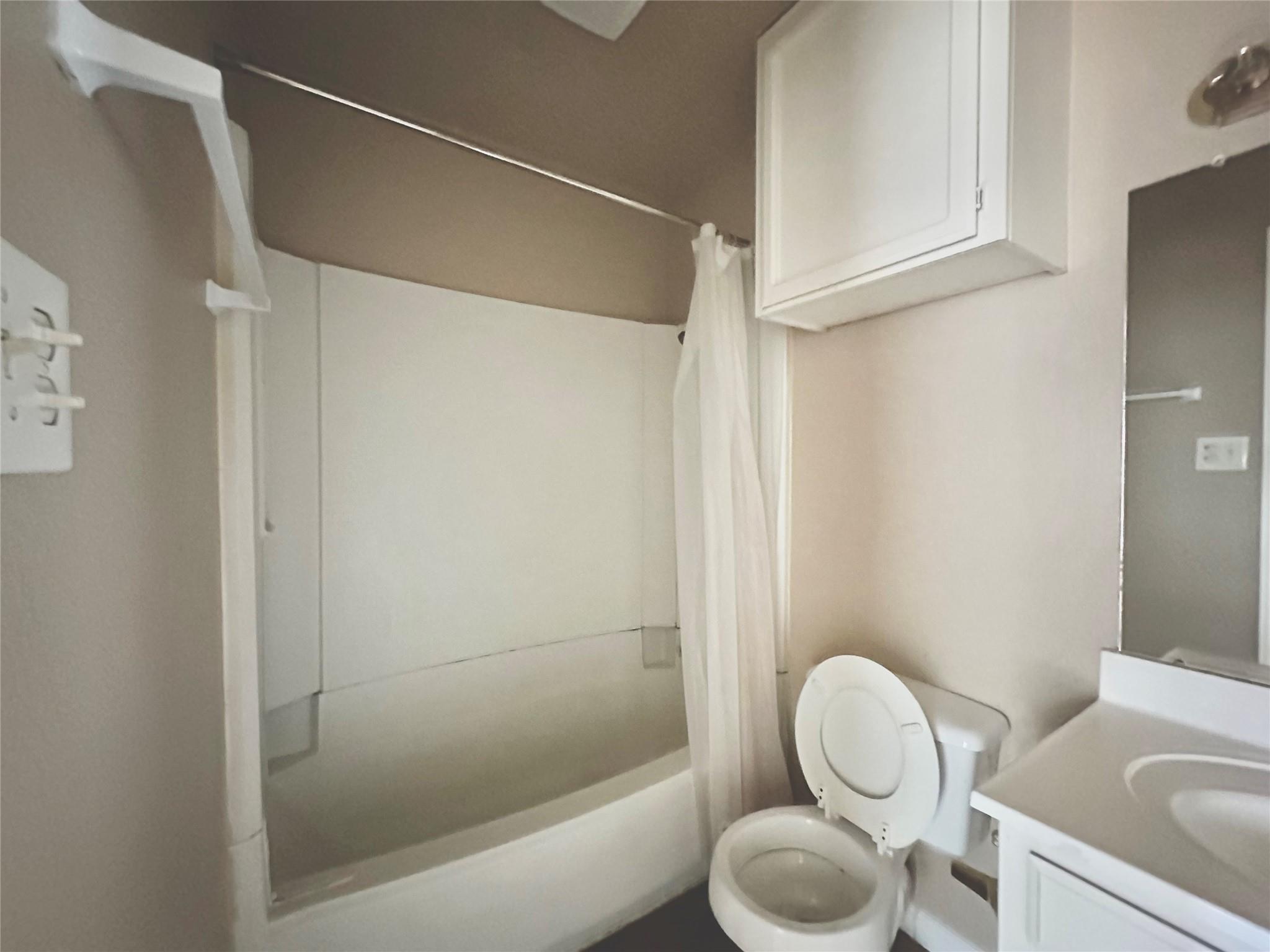 209 E Noton St # 106, Pflugerville, TX 78660