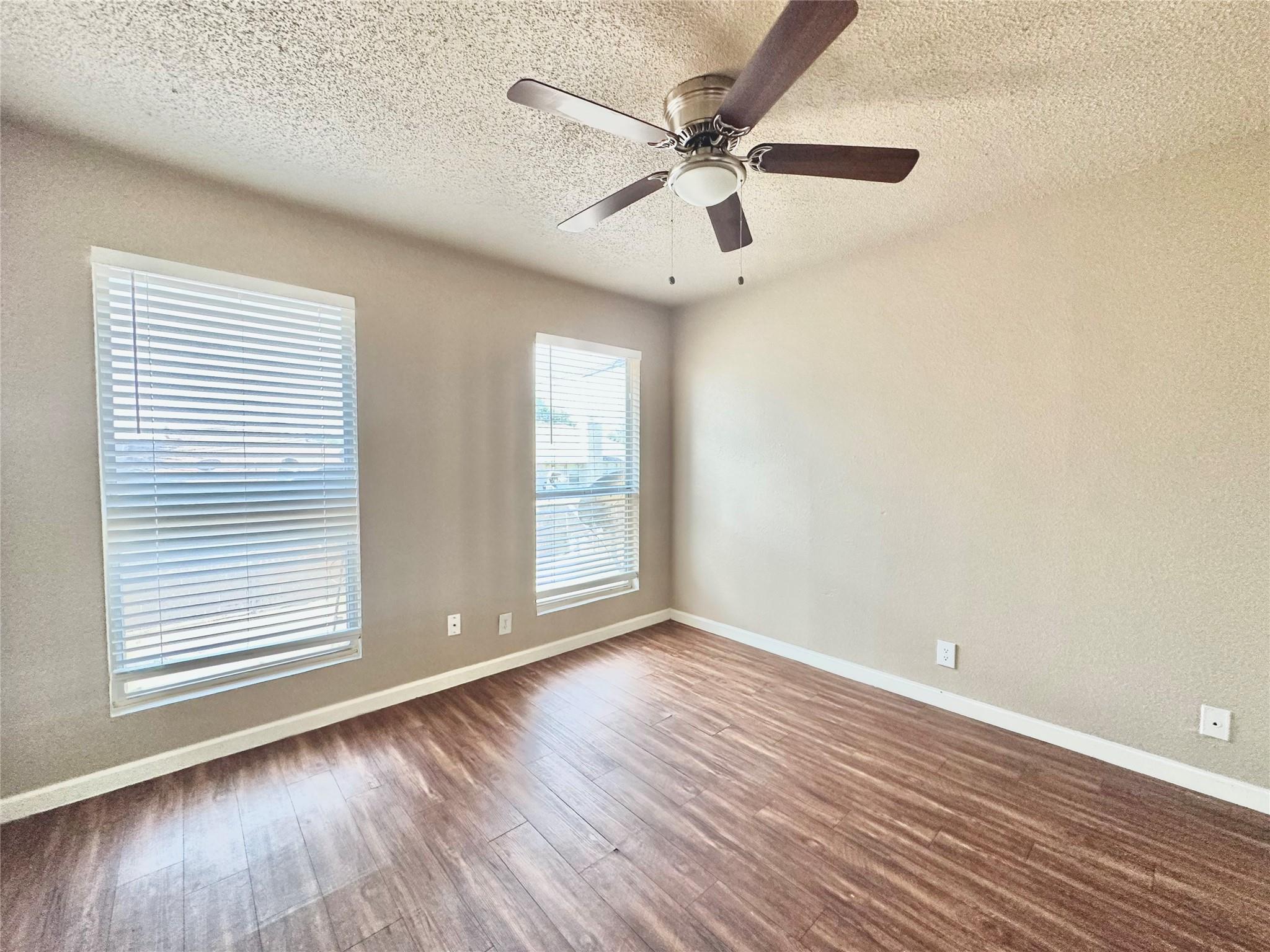 209 E Noton St # 106, Pflugerville, TX 78660